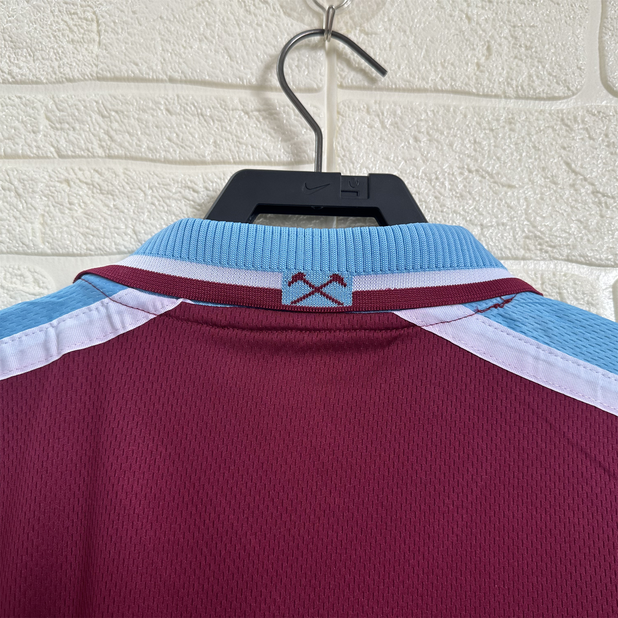 Retro West Ham United 1999-00 Home Jersey - ReplicasJersey