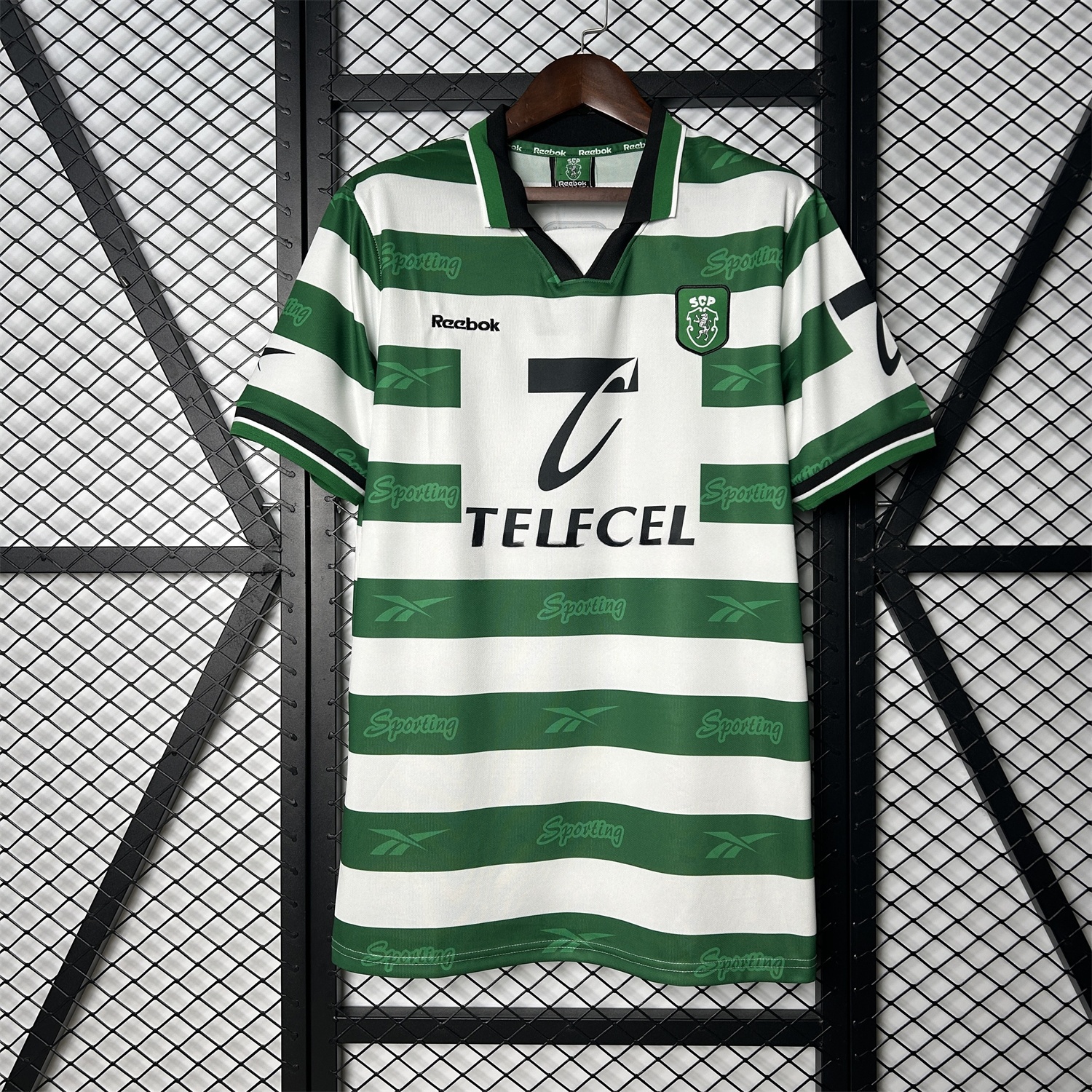 Retro Sporting CP 1999-00 Home Jersey - ReplicasJersey
