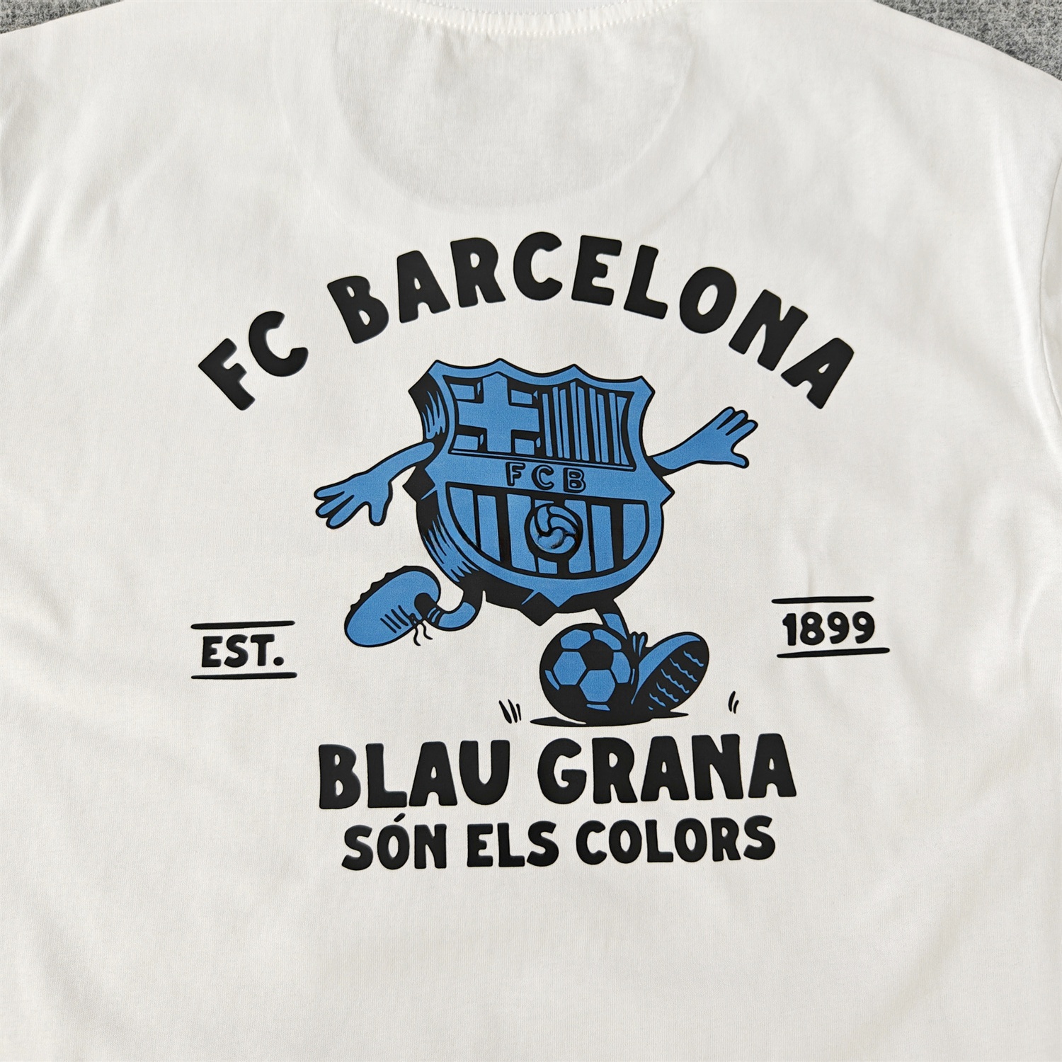 B.A.R.S.A Fun Crest Design Dynamic And Modern Features T-shirt【White】 - ReplicasJersey