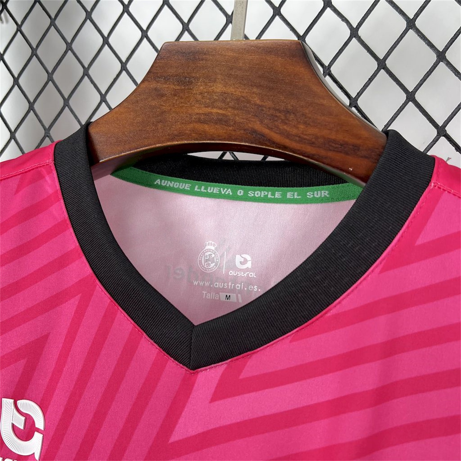 Racing de Santander 24-25 Pink Goalkeeper Jersey - Fans Version - ReplicasJersey