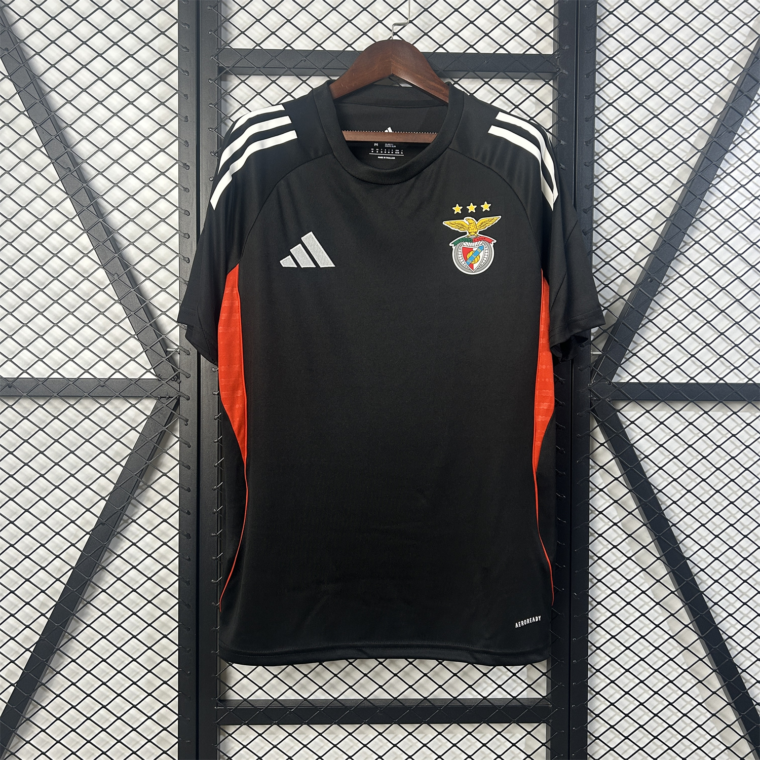 Benfica 25-26 Black Training Jersey - Fans Version - ReplicasJersey