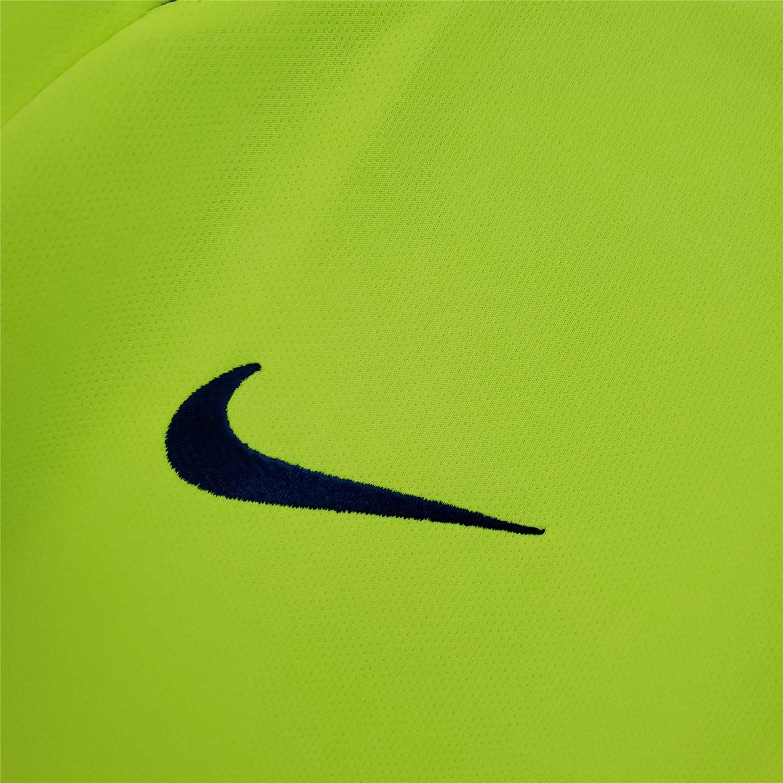 B.A.R.S.A Retro 05-06 Away Jersey - ReplicasJersey