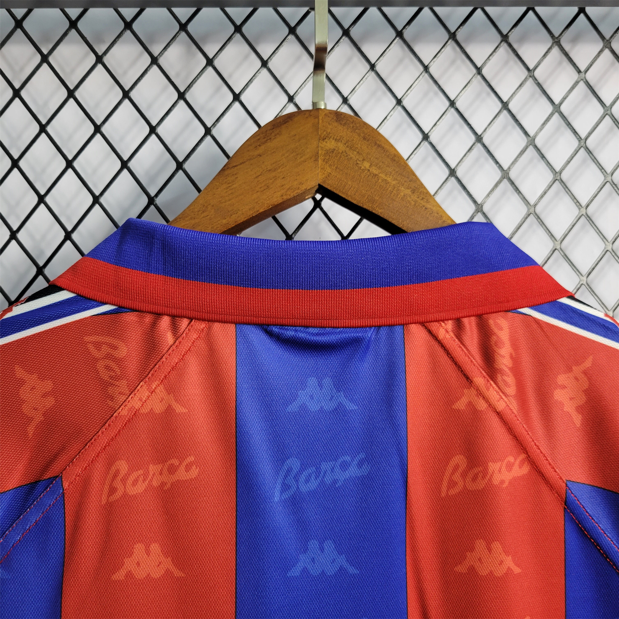 B.A.R.S.A Retro 96-97 Home Stadium Jersey - ReplicasJersey