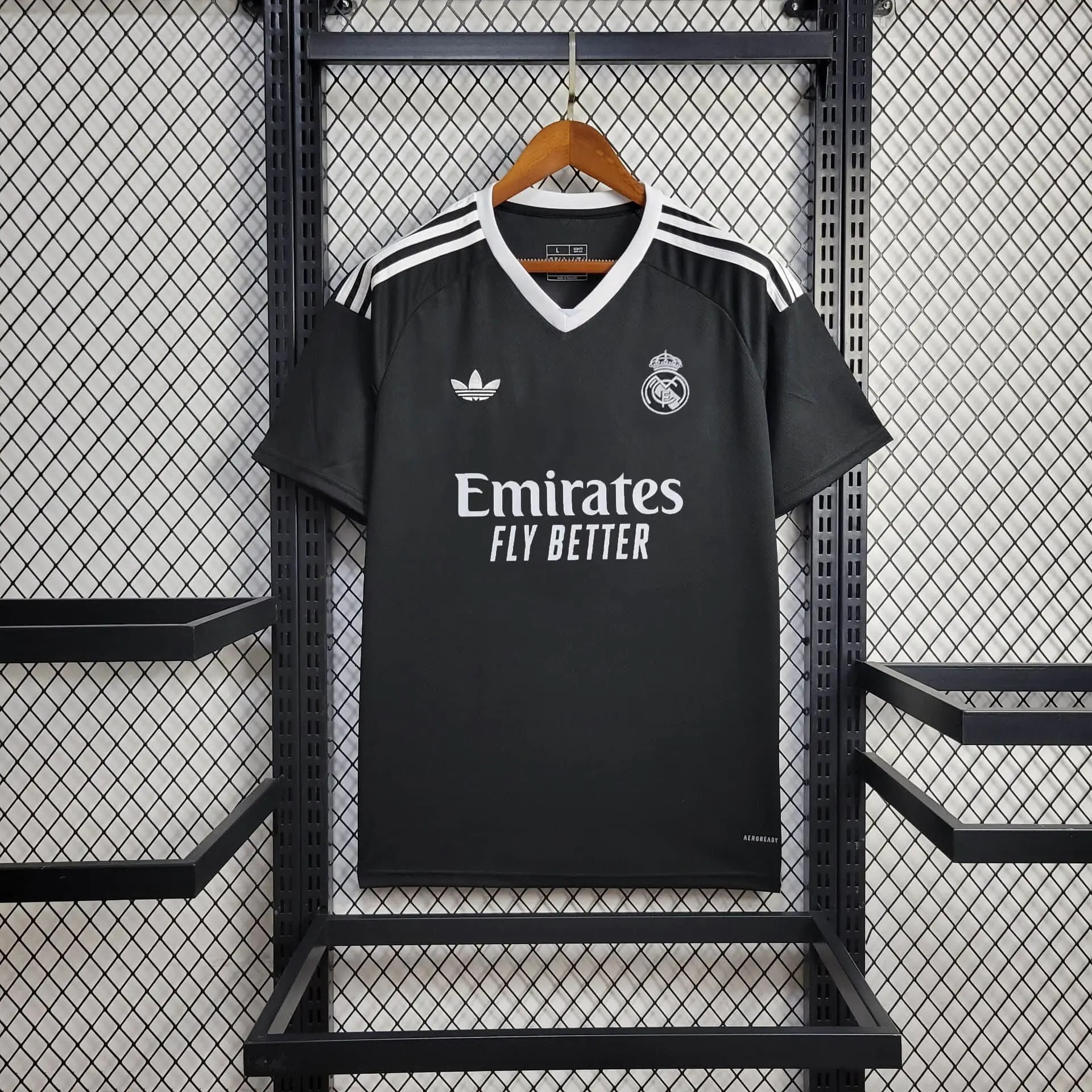 Real Madrid 24-25 Third Goalkeeper Black Jersey - Fans Version - ReplicasJersey
