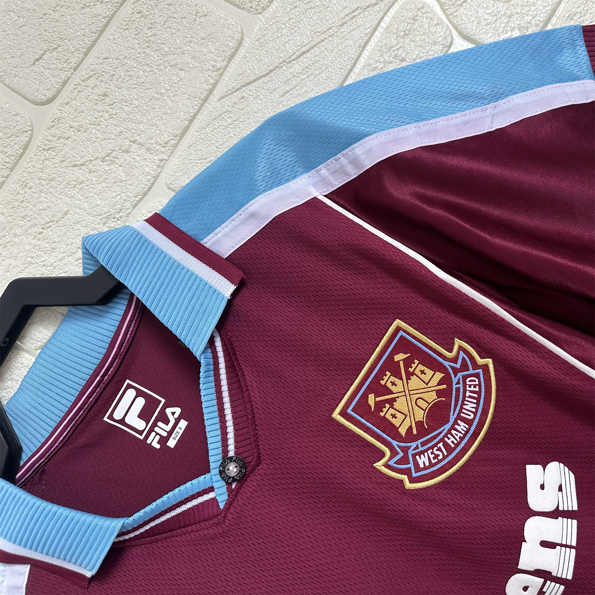 Retro West Ham United 1999-00 Home Jersey - ReplicasJersey