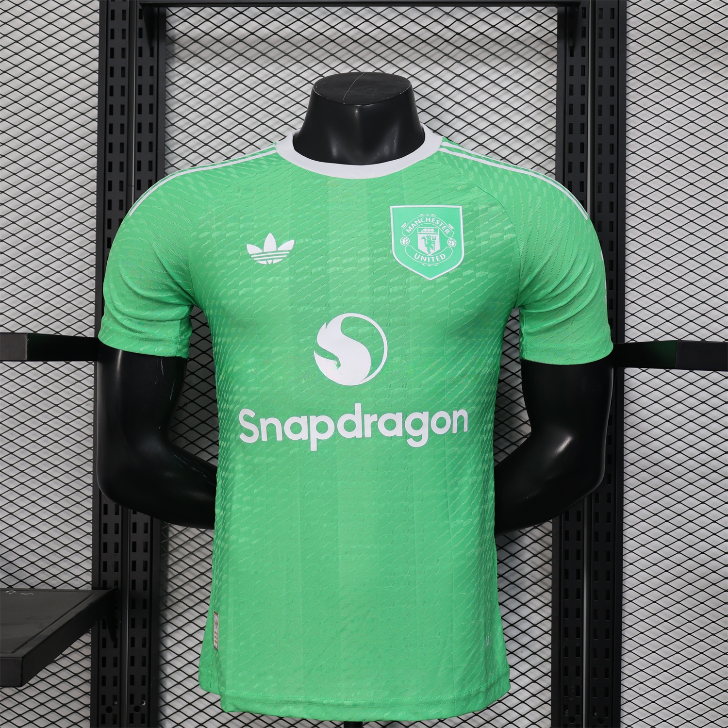 Manchester United 25-26 Trefoil Green Goalkeeper Jersey - Player Version - ReplicasJersey