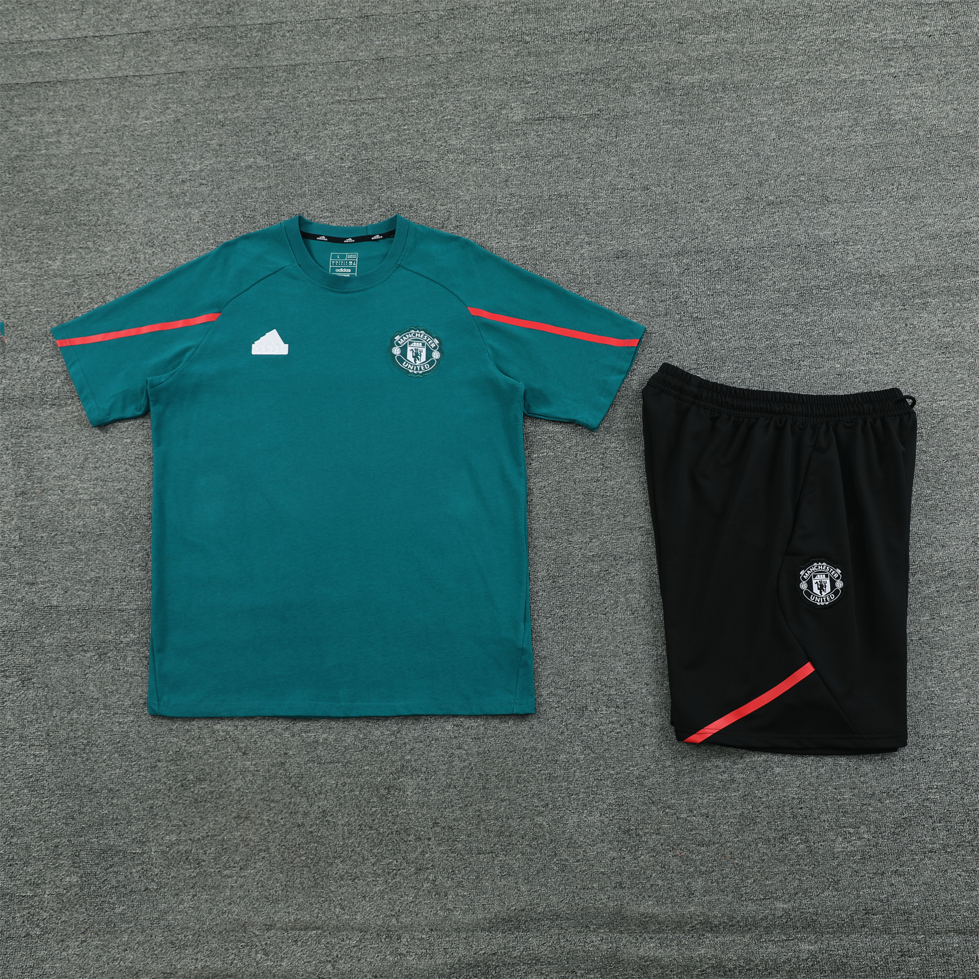 Manchester United 24-25 Short-Sleeve Training Set - Deep Green Top & Grey Shorts - ReplicasJersey