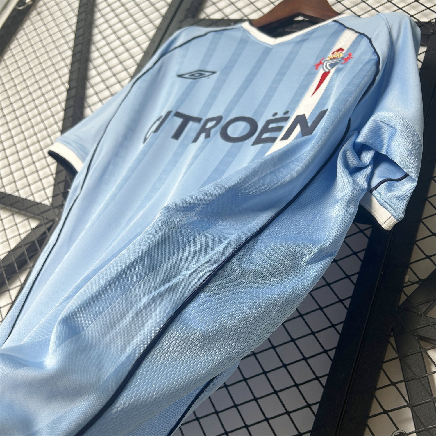 Retro Celta Vigo 2001-02 Home Jersey - ReplicasJersey