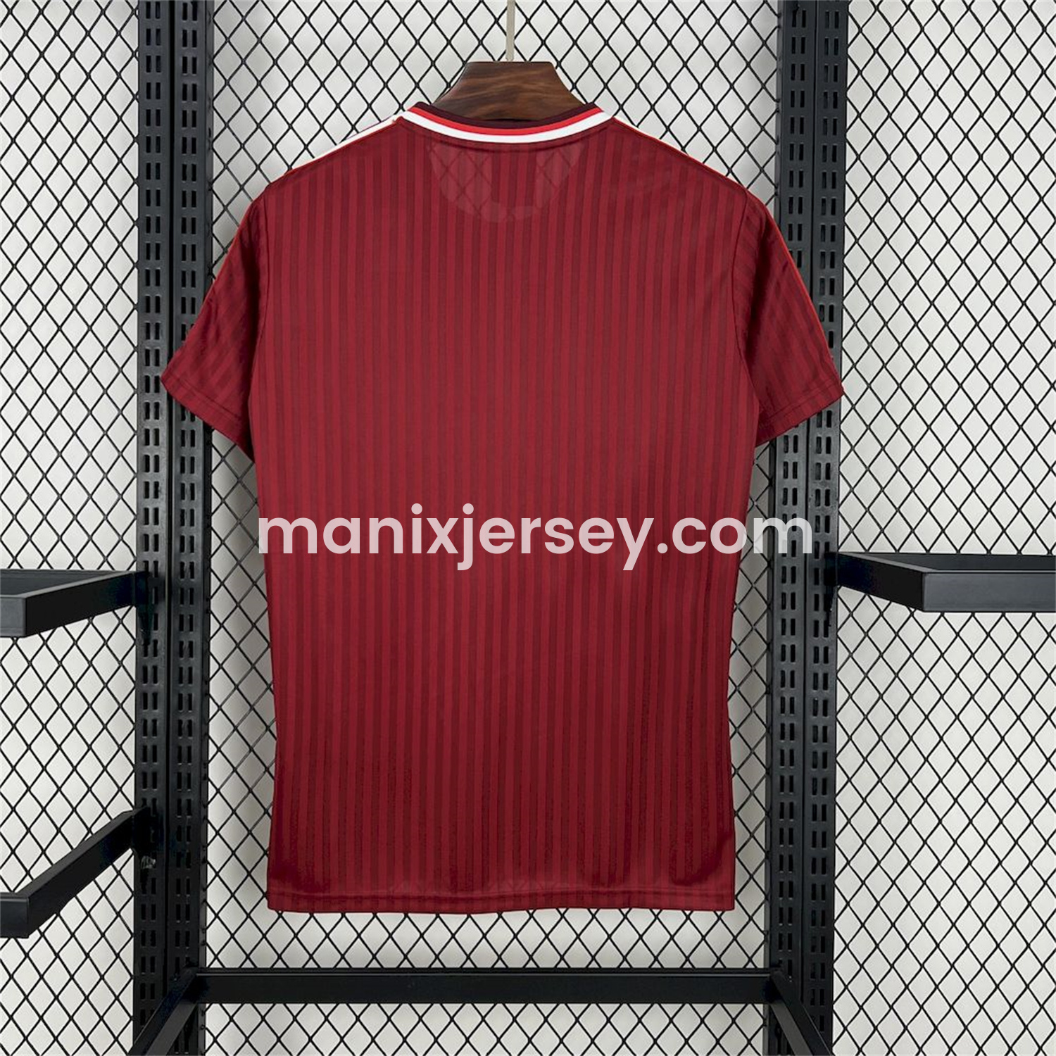 Bayern Munich 24-25 Red Terrace Icon Retro Jersey - Fans Version - ReplicasJersey
