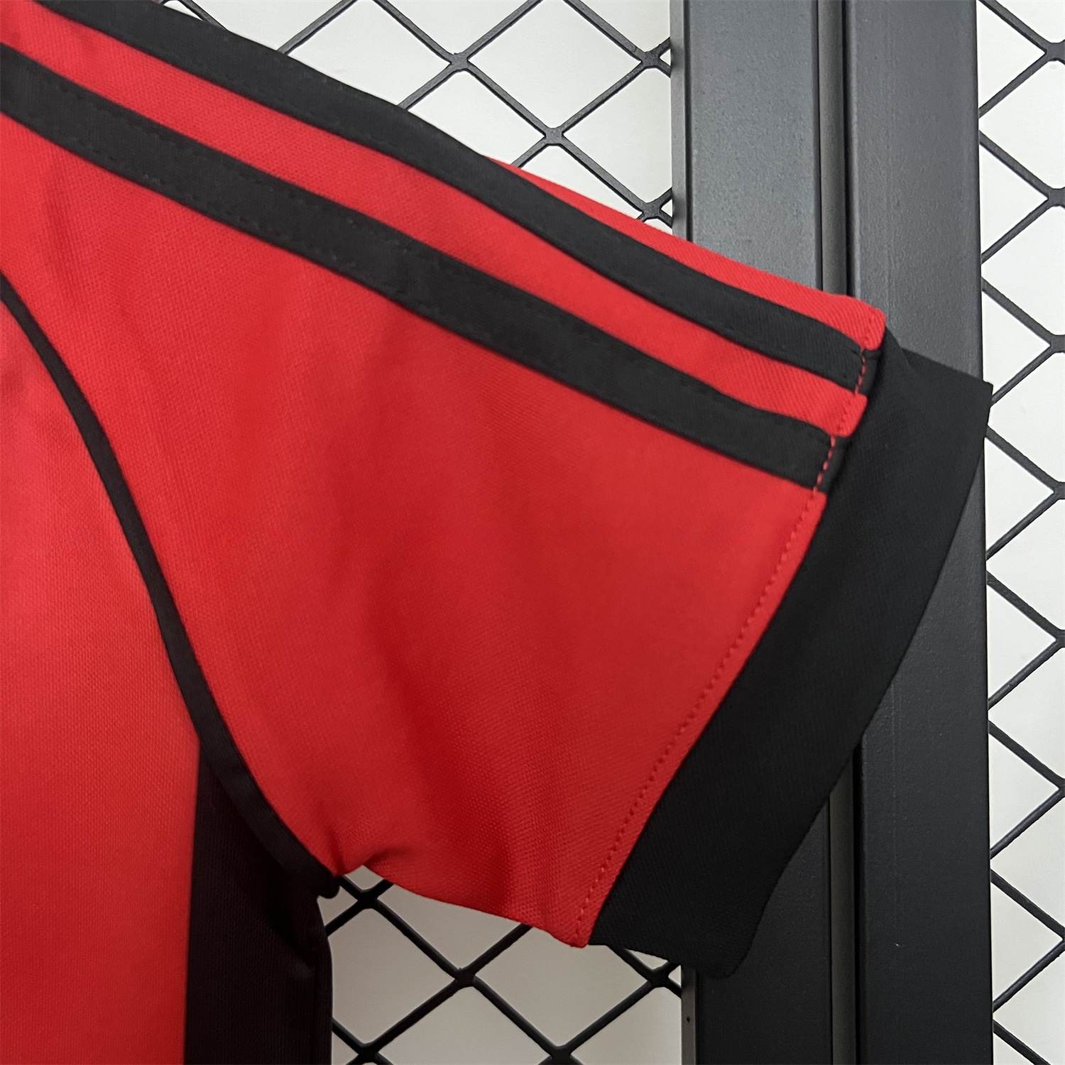 Retro AC Milan 1998-99 Home Kids Kit - ReplicasJersey