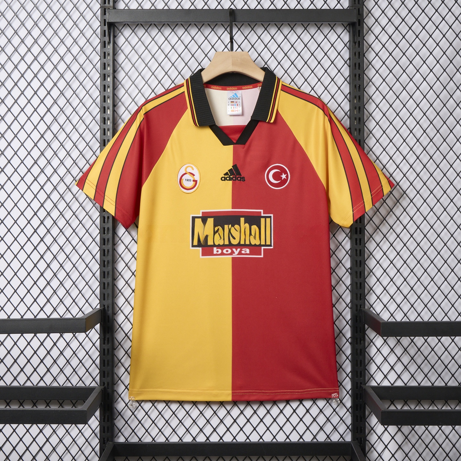 Retro Galatasaray 1998-99 Home Jersey - ReplicasJersey