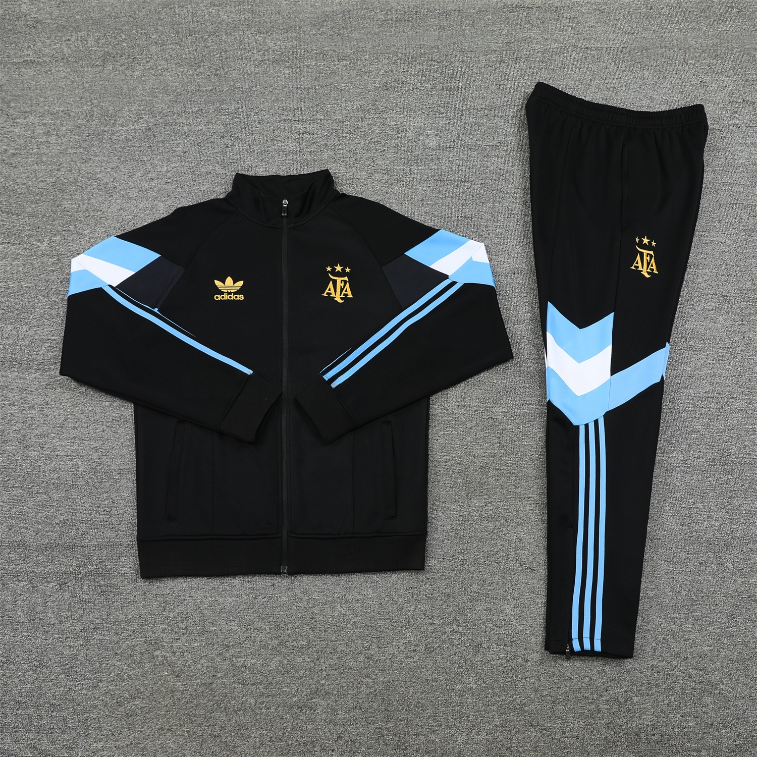 Argentina 24-25 Throwback Jacket Training Tracksuit - Black Jackets & Pants with Blue and White Stripes - ReplicasJersey