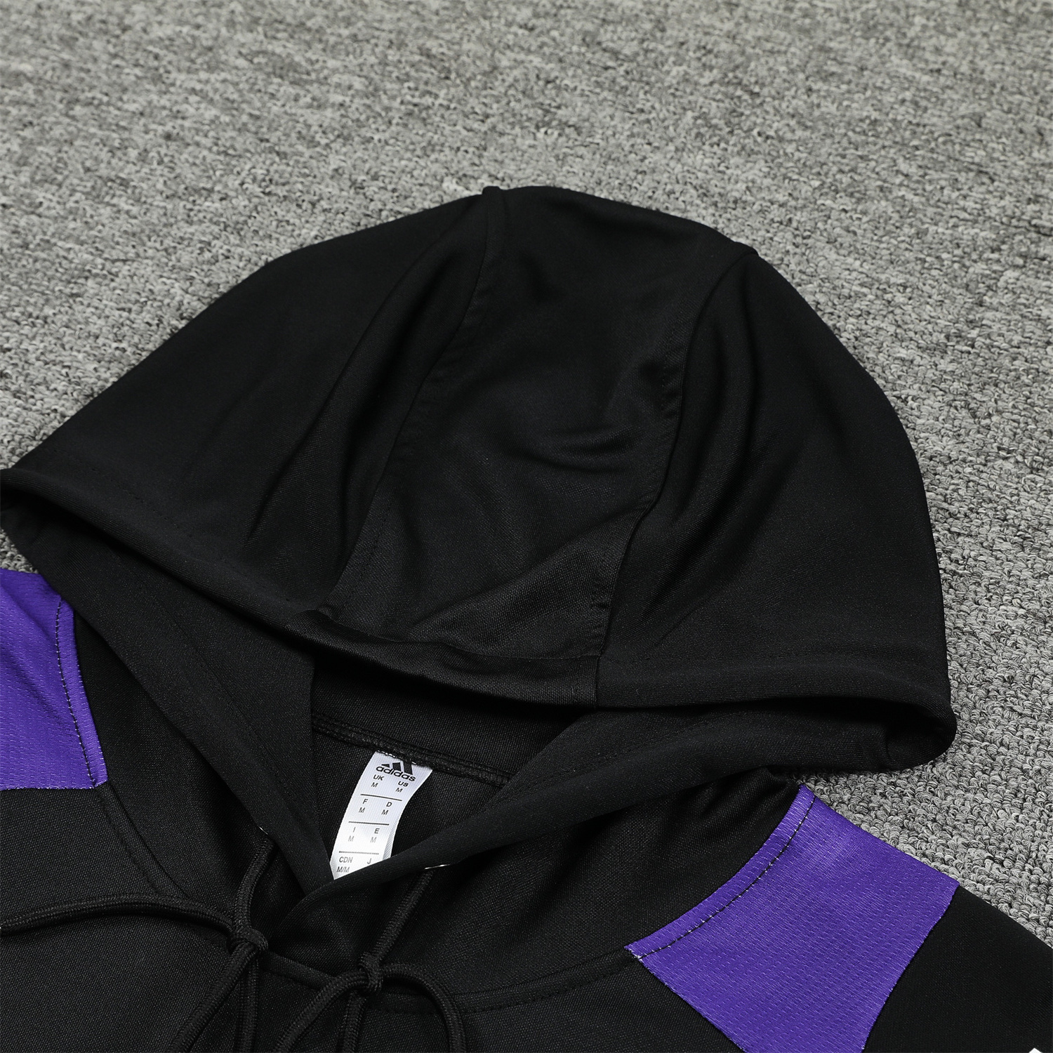 Real Madrid 24-25 Training Hoodie Set - Black Hoodie and Black Pants - ReplicasJersey