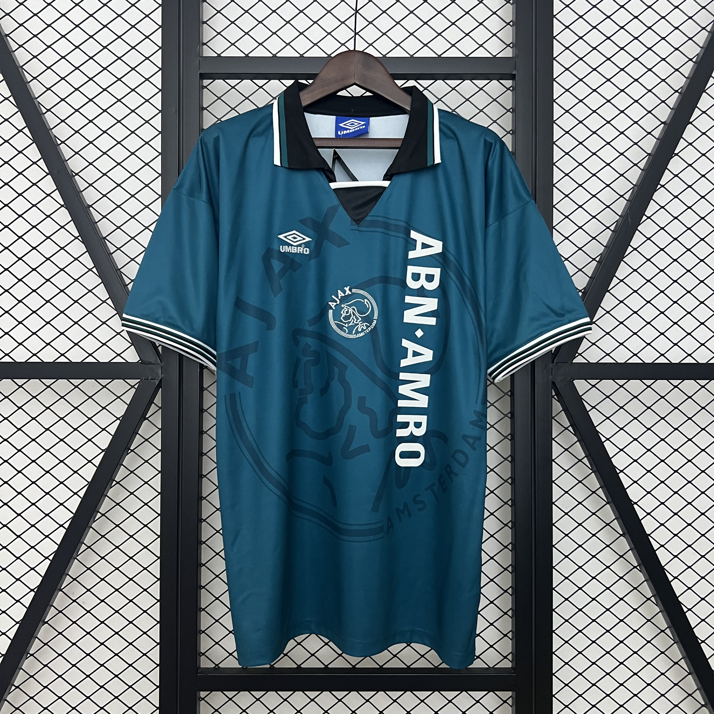 Retro Ajax 1995-96 Away Jersey - ReplicasJersey