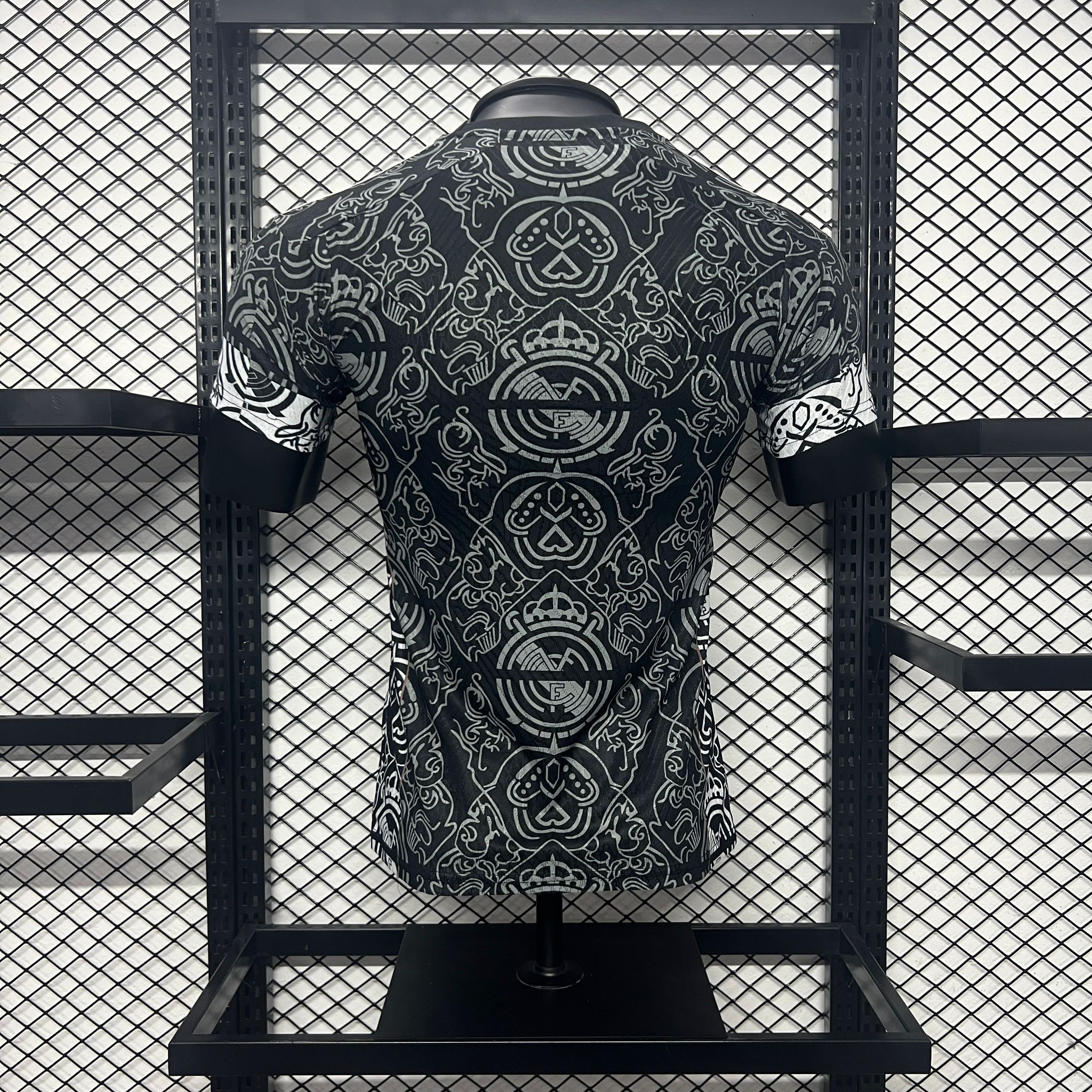 Real Madrid 24-25 Black Line Pattern Special Edtion Jersey - Player Version - ReplicasJersey
