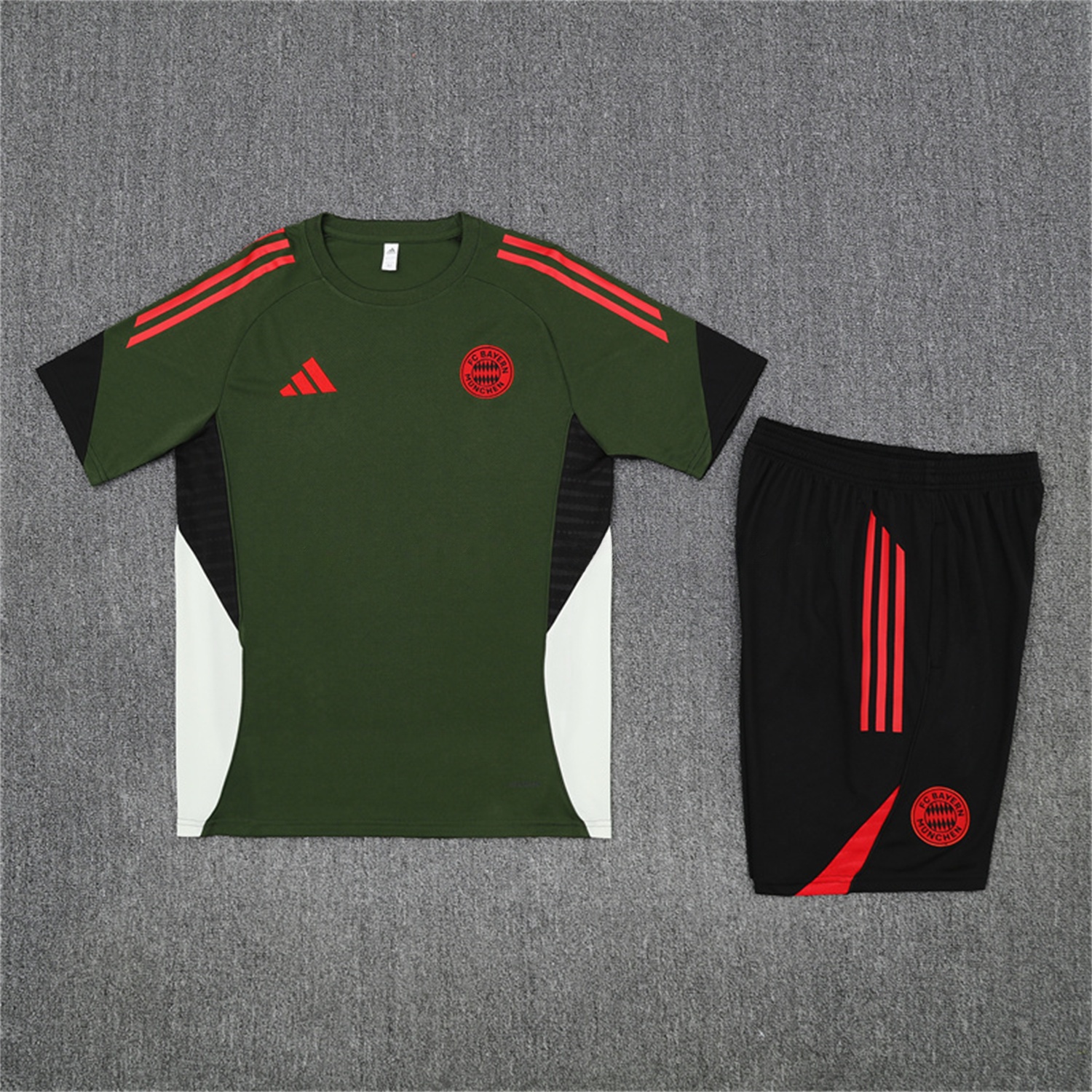 Bayern Munich 25-26 Kids Short-Sleeve Training Set - Green Top & Black shorts - ReplicasJersey