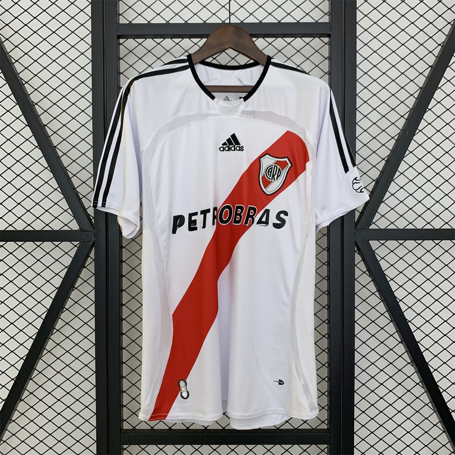 Retro River Plate 2006-07 Home Jersey - ReplicasJersey