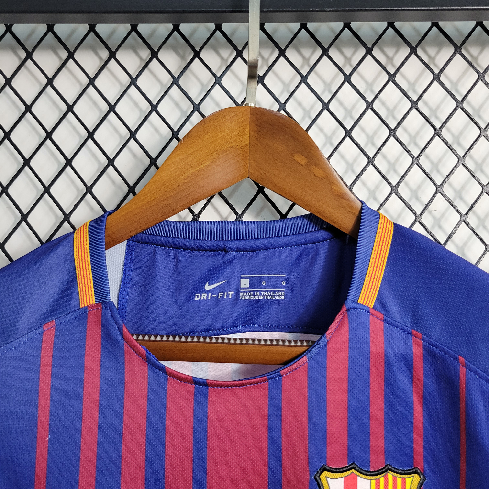 B.A.R.S.A Retro 17-18 Home Stadium Jersey - ReplicasJersey