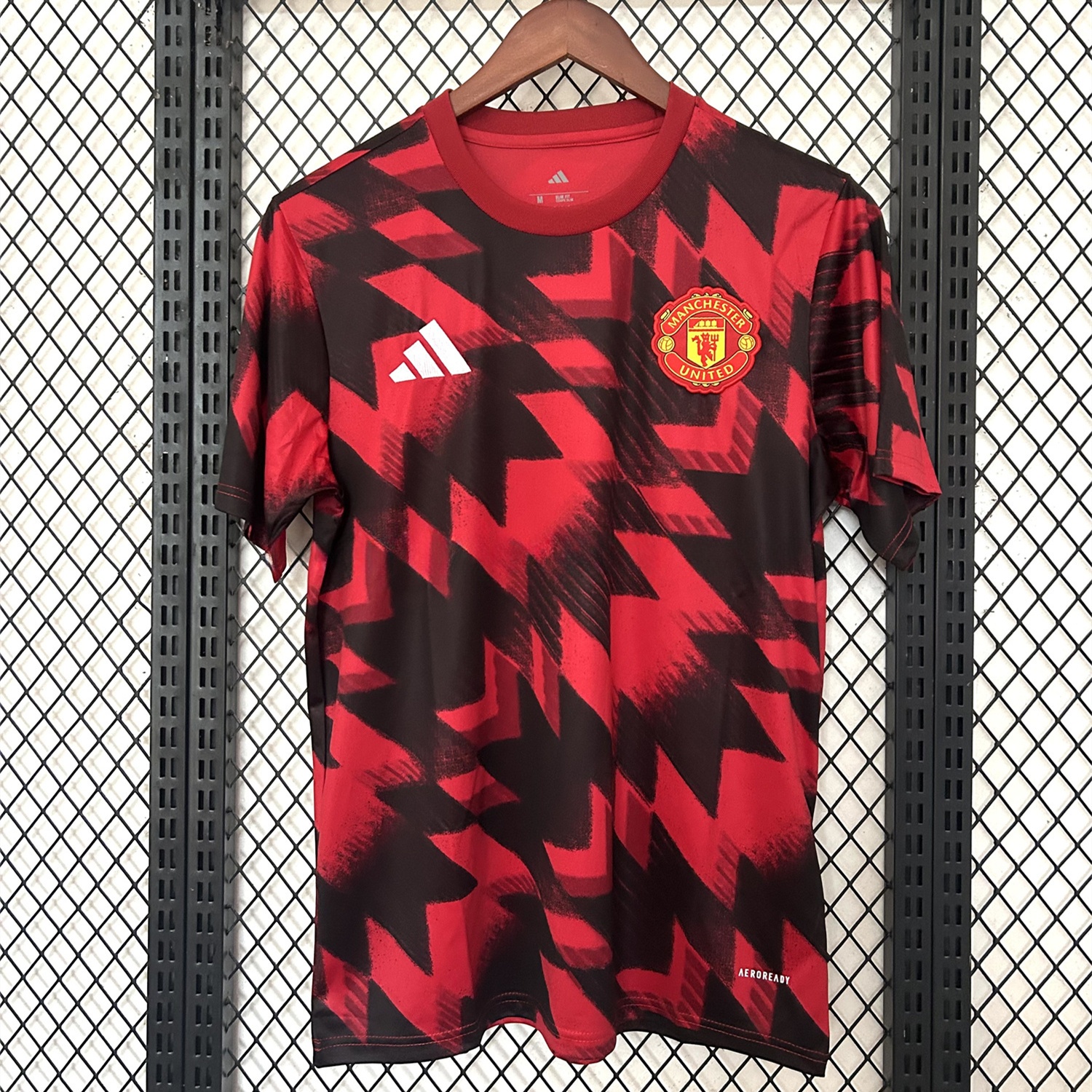 Manchester United 25-26 Red Pre-match Training Jersey - Fans Version - ReplicasJersey