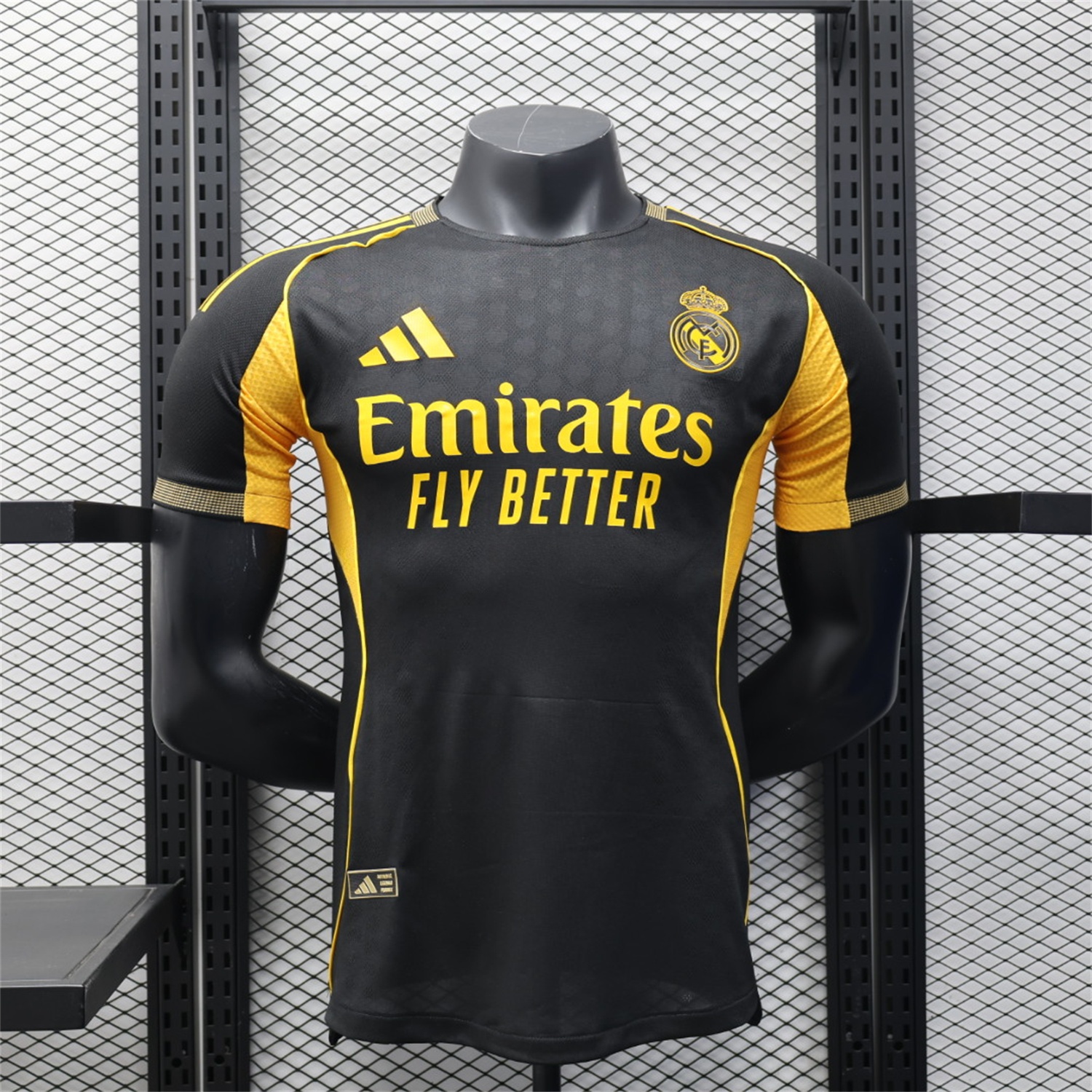 Real Madrid 25-26 Black Gold Special Edition Jersey - Player Version - ReplicasJersey