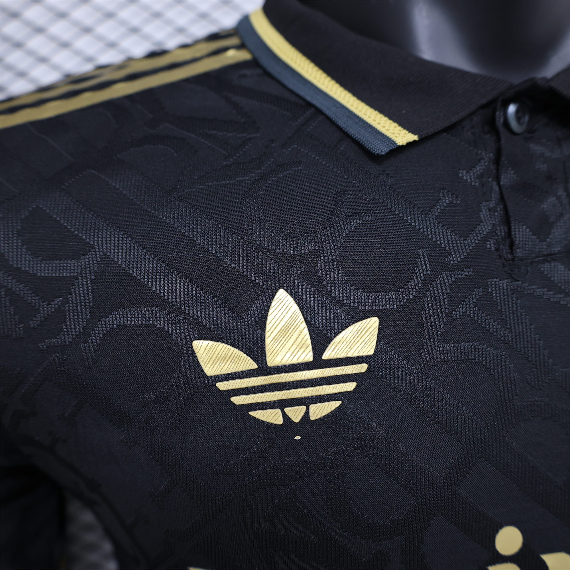 Real Madrid 24-25 Black Gold Special Edition Jersey - Player Version - ReplicasJersey