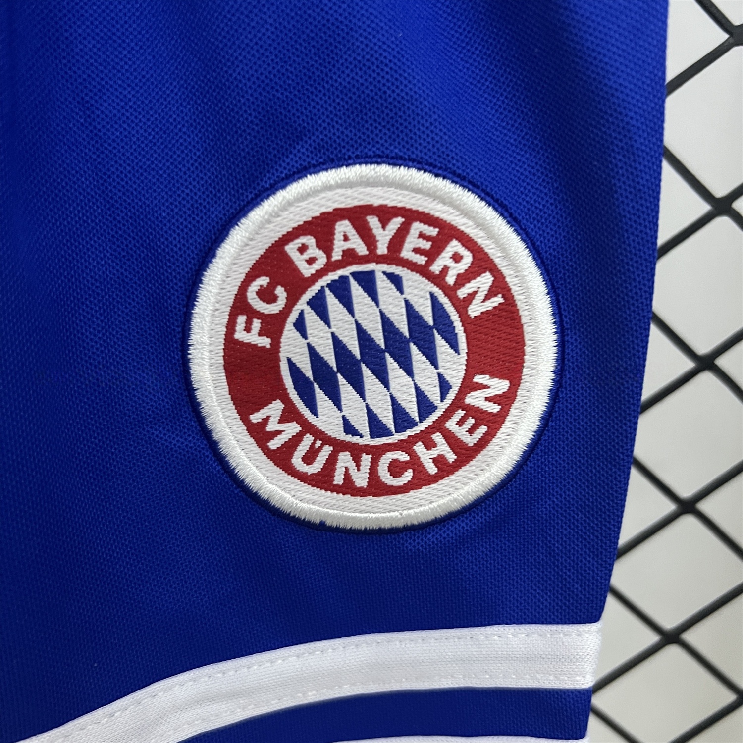 Retro Bayern Munich 1995-97 Home Kids Kit - ReplicasJersey
