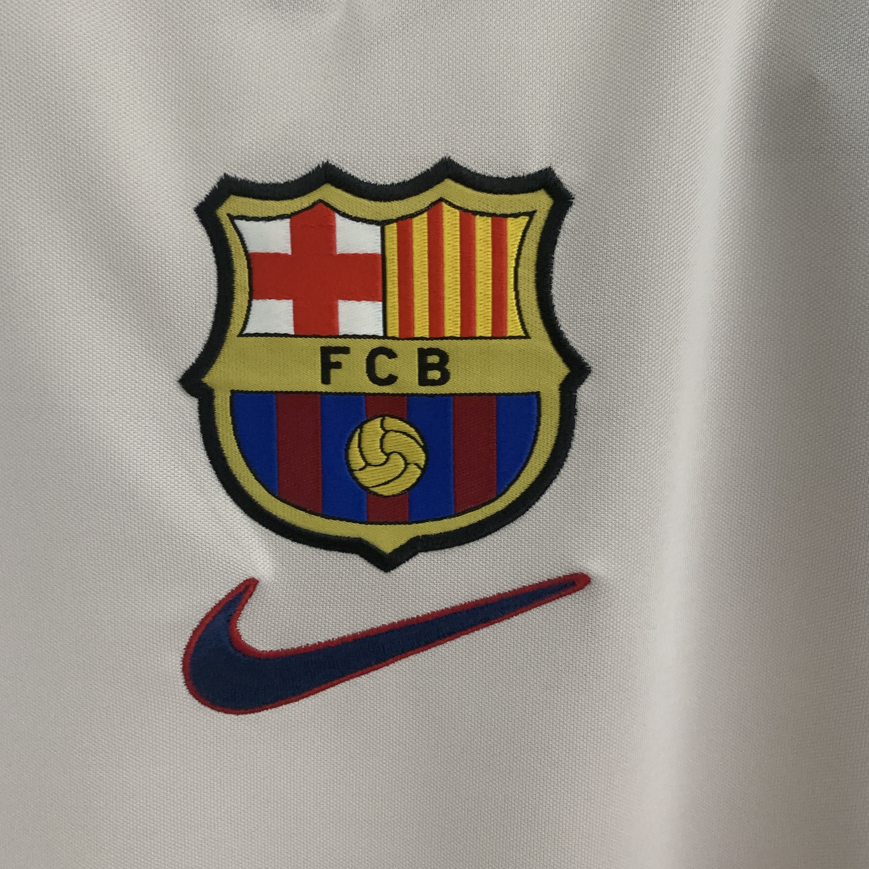 B.A.R.S.A Retro 98-99 Away Jersey - ReplicasJersey