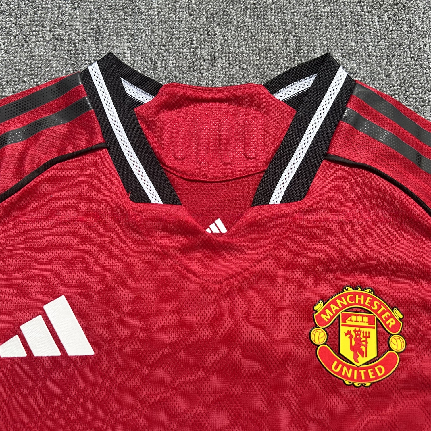 Manchester United 25-26 Home Kids Kit - Player Version - ReplicasJersey