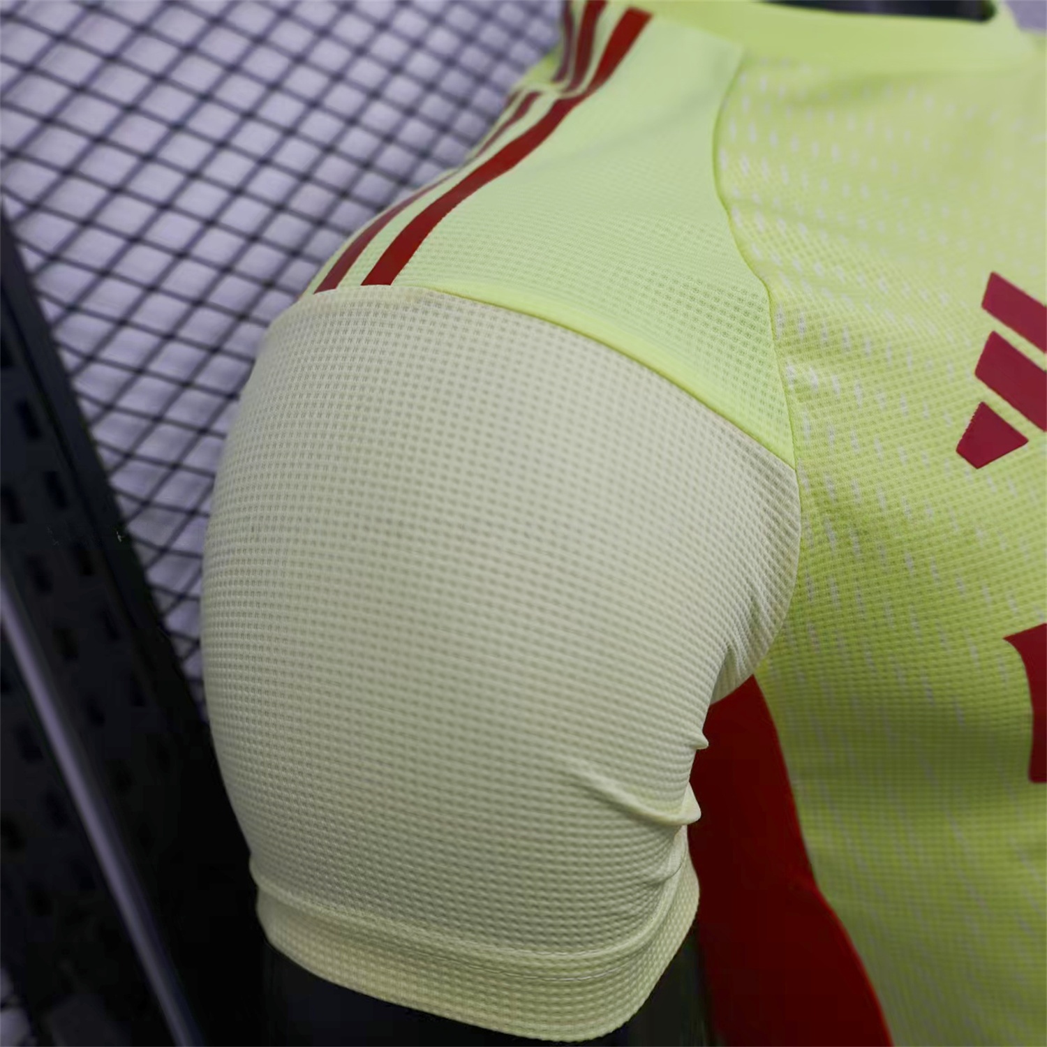 Arsenal 25-26 Light Yellow Goalkeeper Jersey - Player Version - ReplicasJersey
