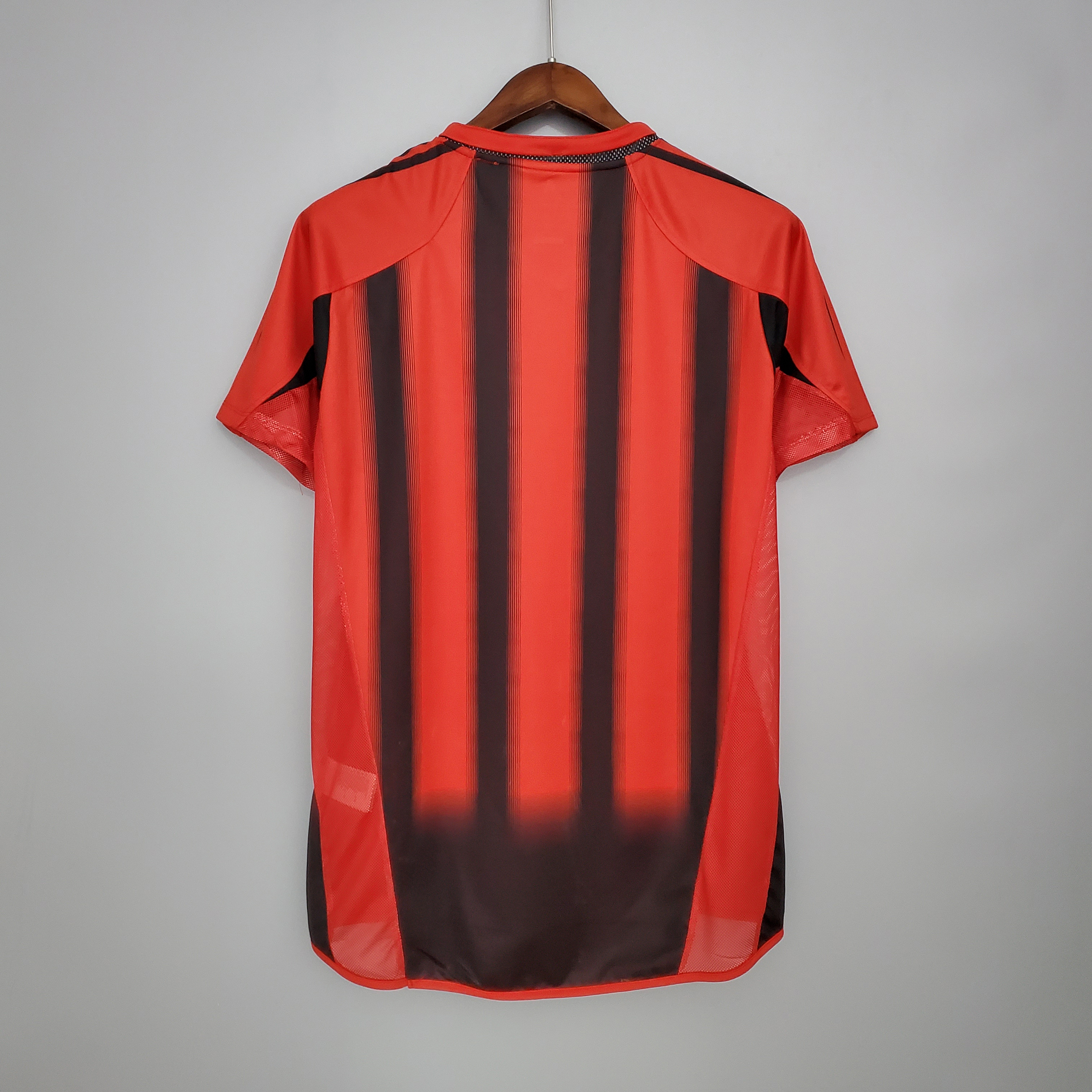 Retro AC Milan 04-05 Home Stadium Jersey - ReplicasJersey