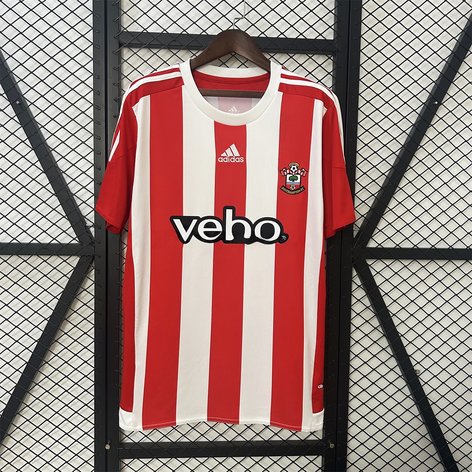 Retro Southampton 2015-16 Home Jersey - ReplicasJersey