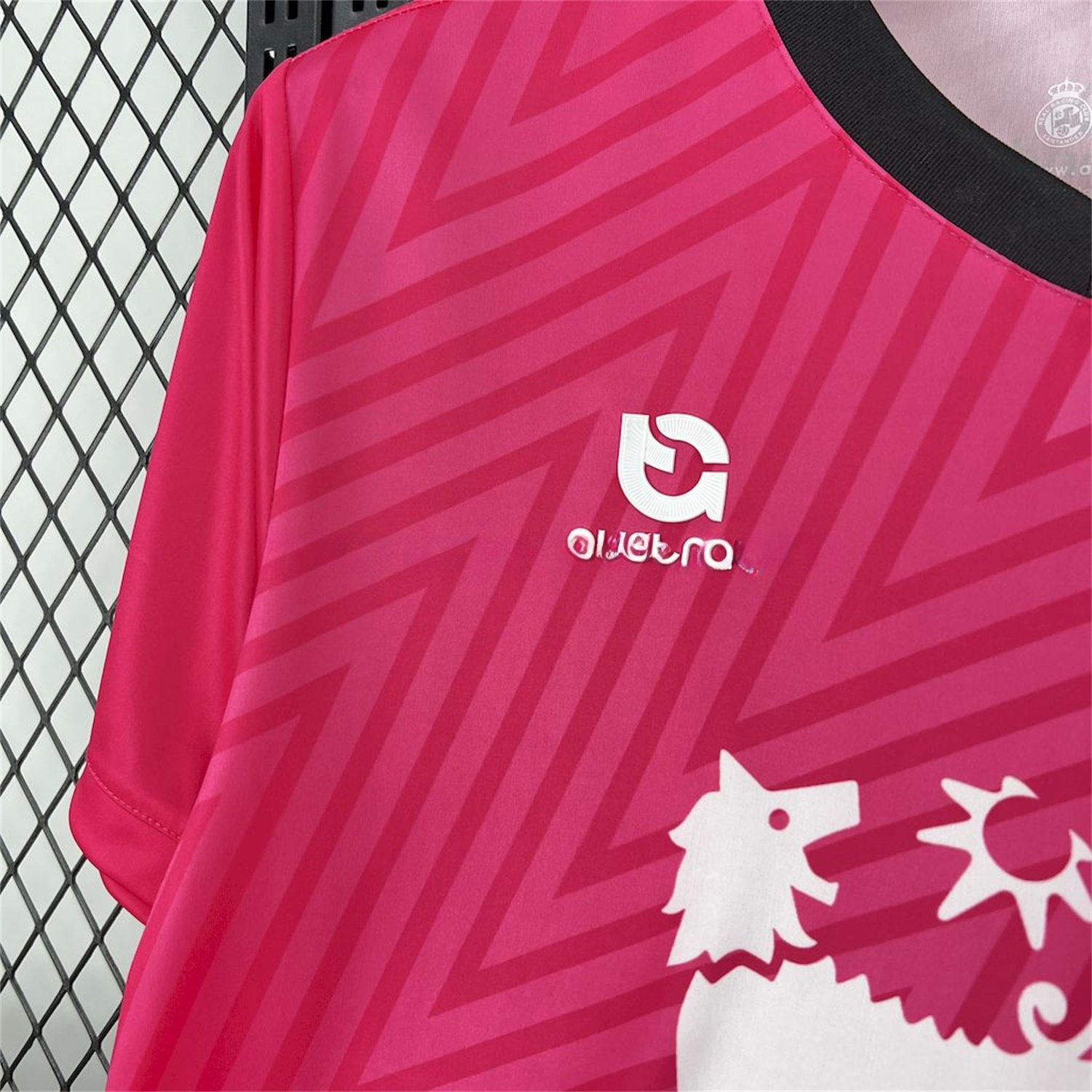 Racing de Santander 24-25 Pink Goalkeeper Jersey - Fans Version - ReplicasJersey