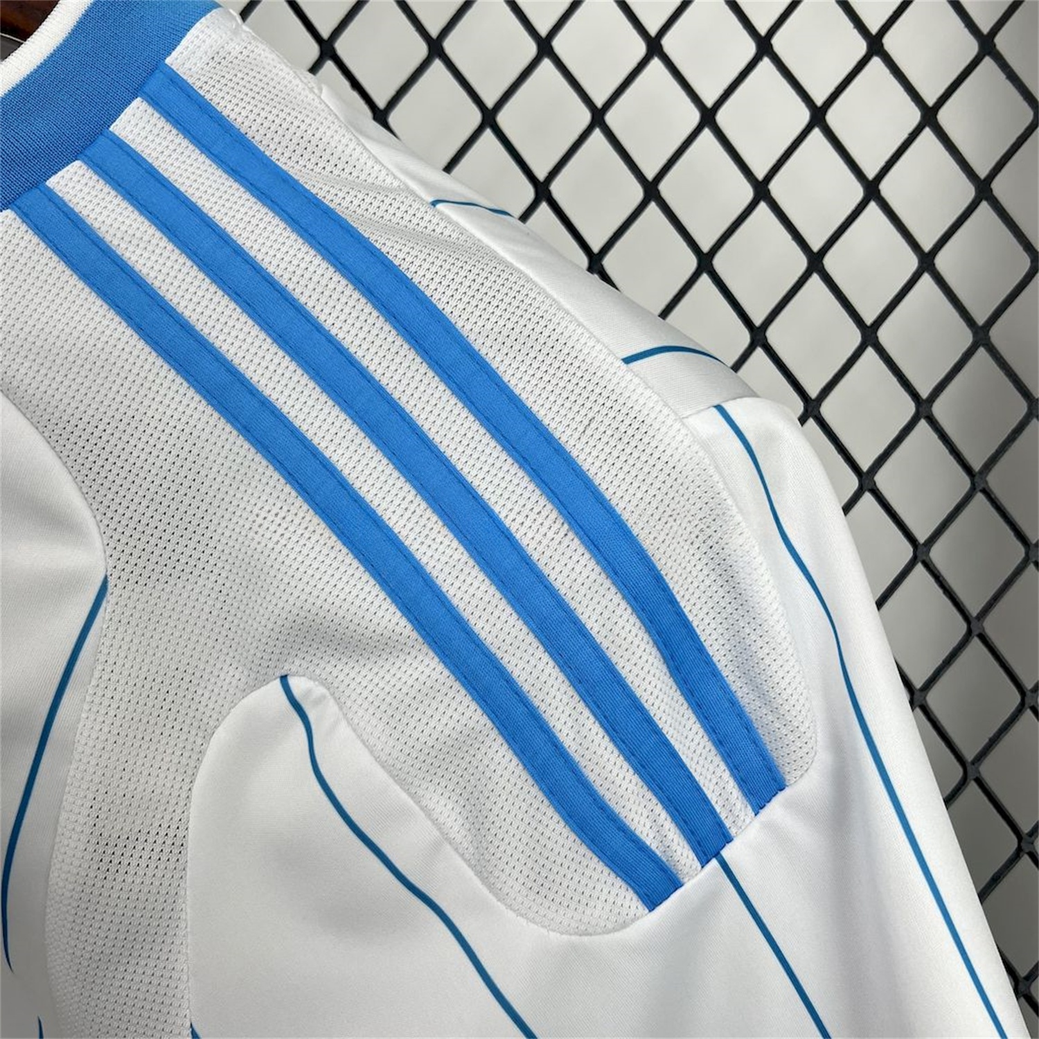 Retro Marseille 2009-10 Home Jersey - ReplicasJersey