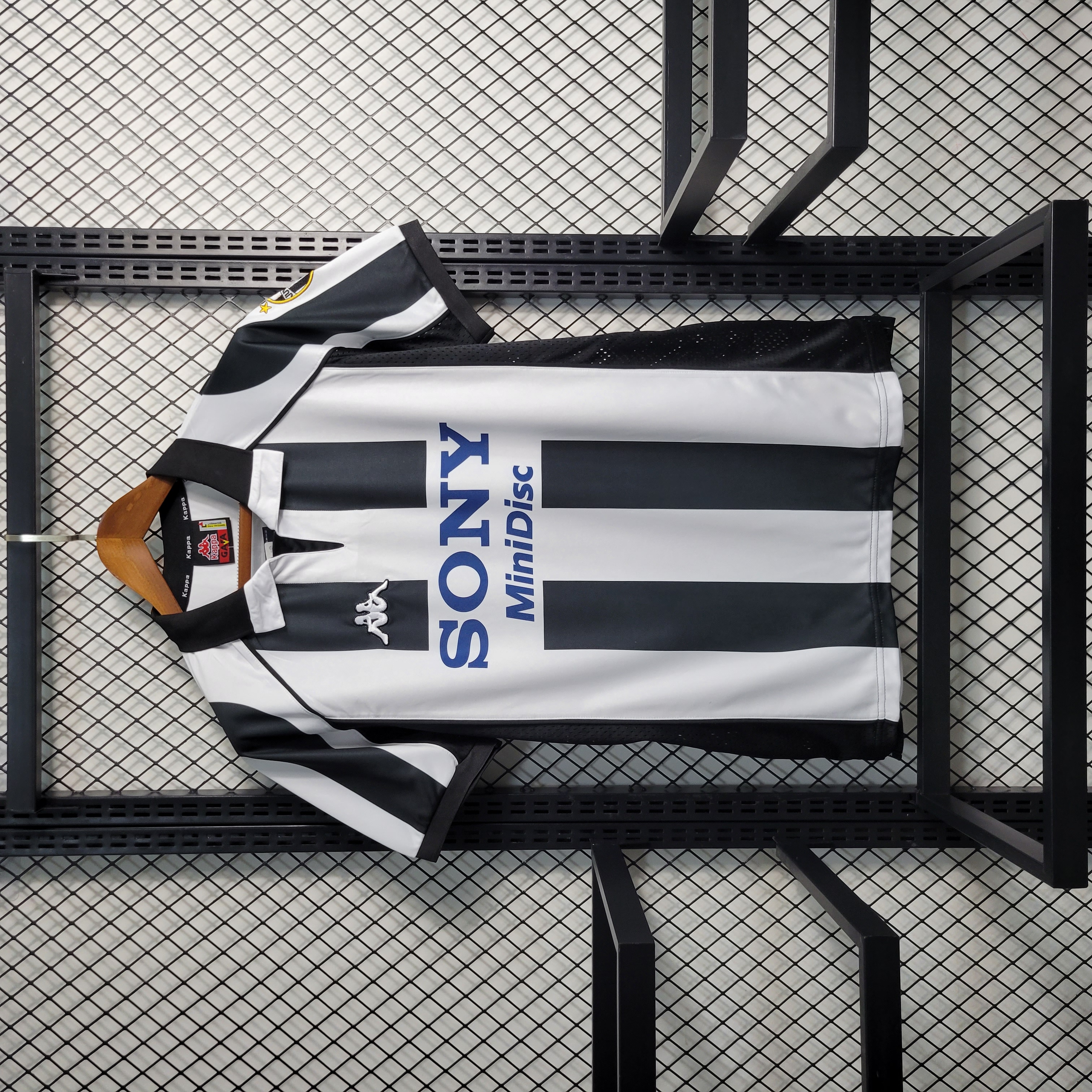 Retro Juventus 1997-98 Home Stadium Jersey - ReplicasJersey