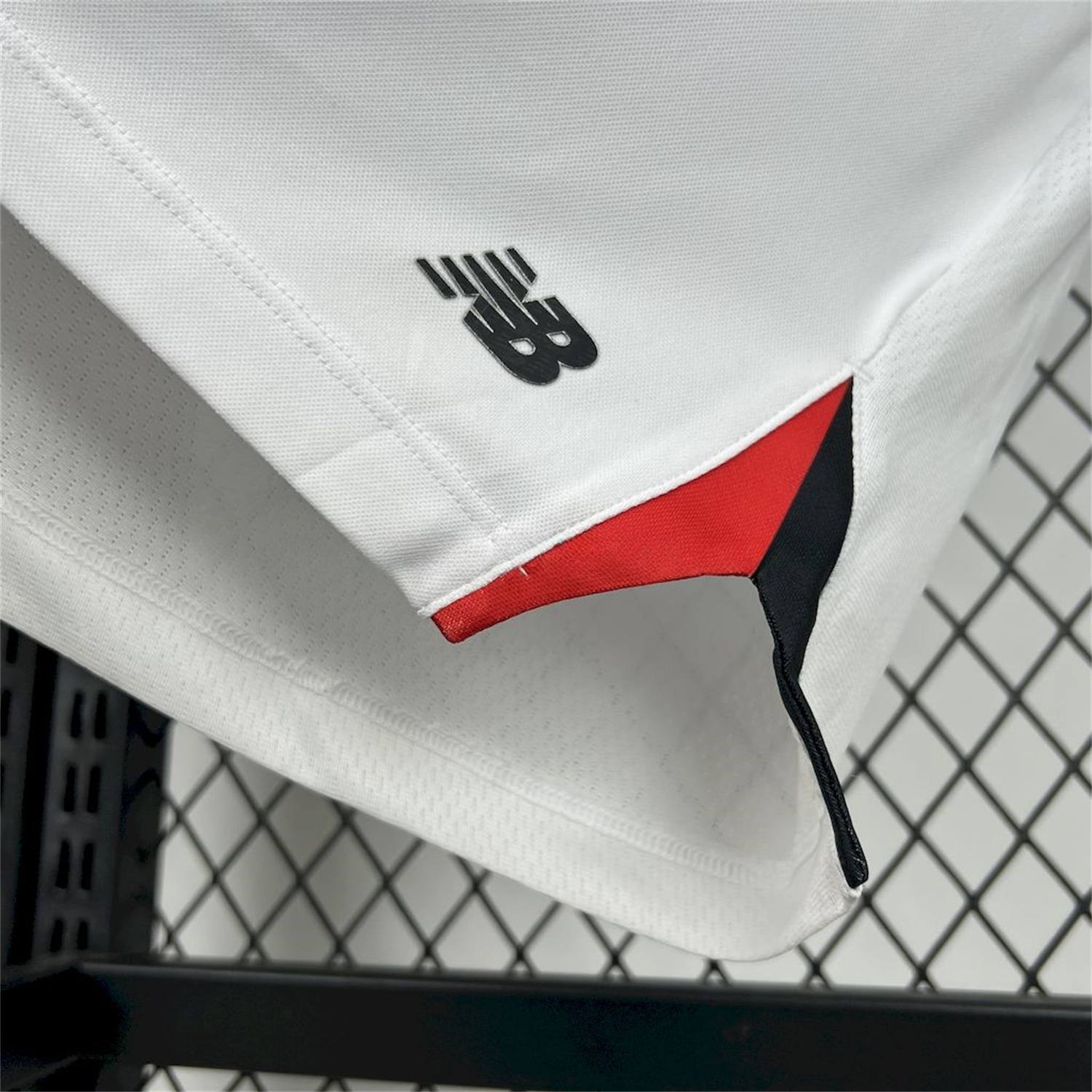 Sao Paulo 25-26 Home Jersey - Fans Version - ReplicasJersey