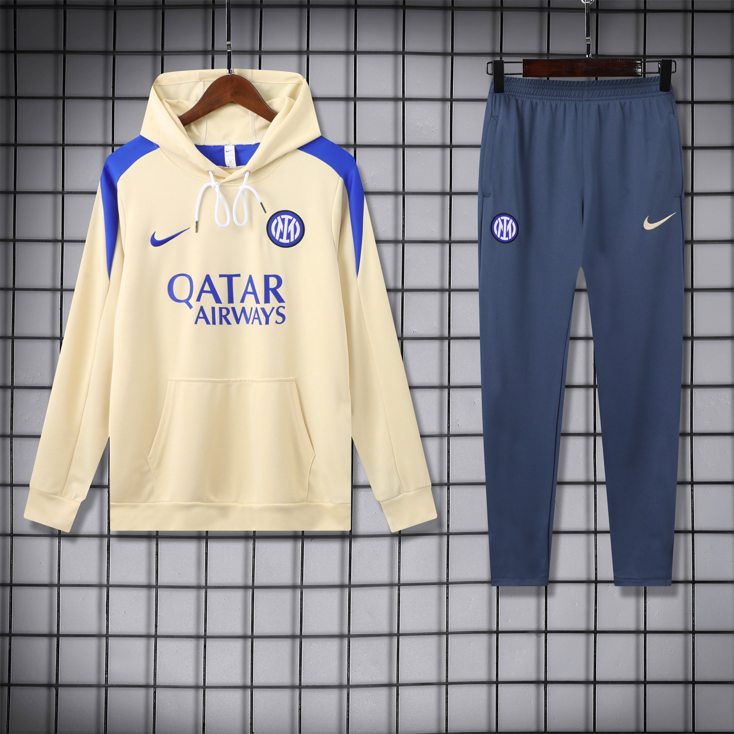 Inter Milan 24-25 Training Hoodie Set - Yellow Hoodie and Blue - Gray Pants - ReplicasJersey