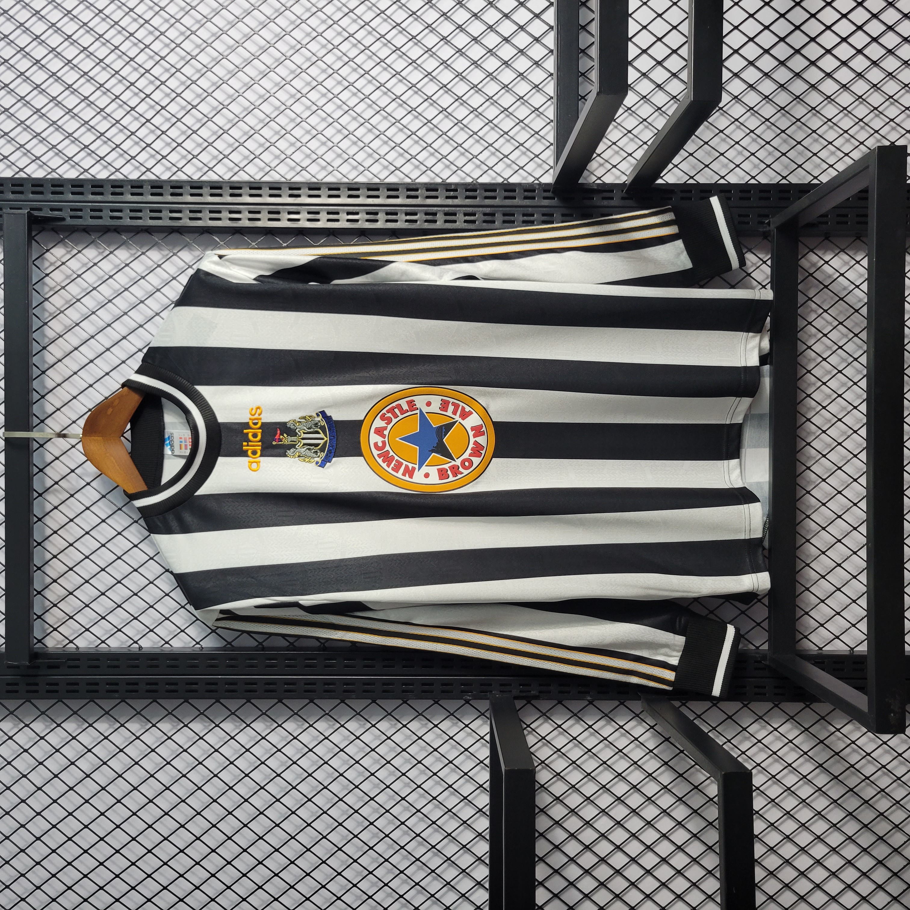 Retro Newcastle United 1995-97 Home Stadium Long Sleeve Jersey - ReplicasJersey