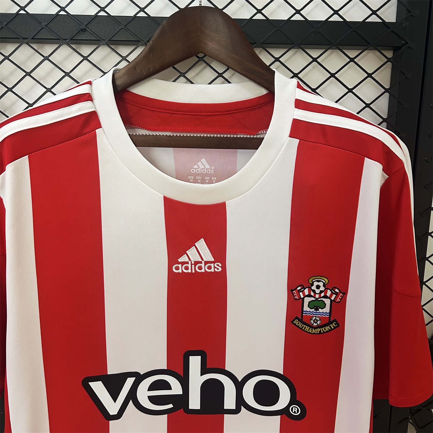 Retro Southampton 2015-16 Home Jersey - ReplicasJersey