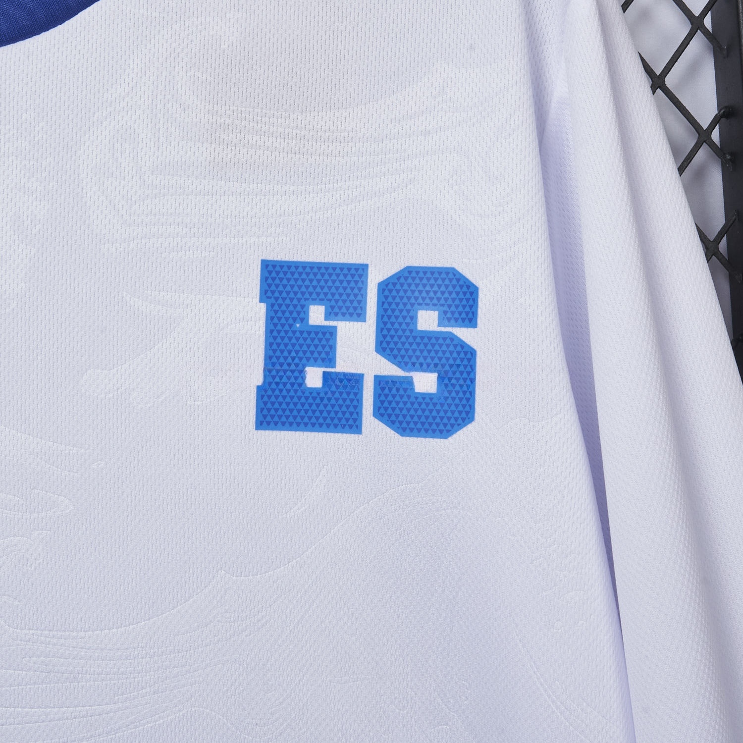 El Salvador 2025-26 Away Long Sleeve Jersey - Fans Version - ReplicasJersey