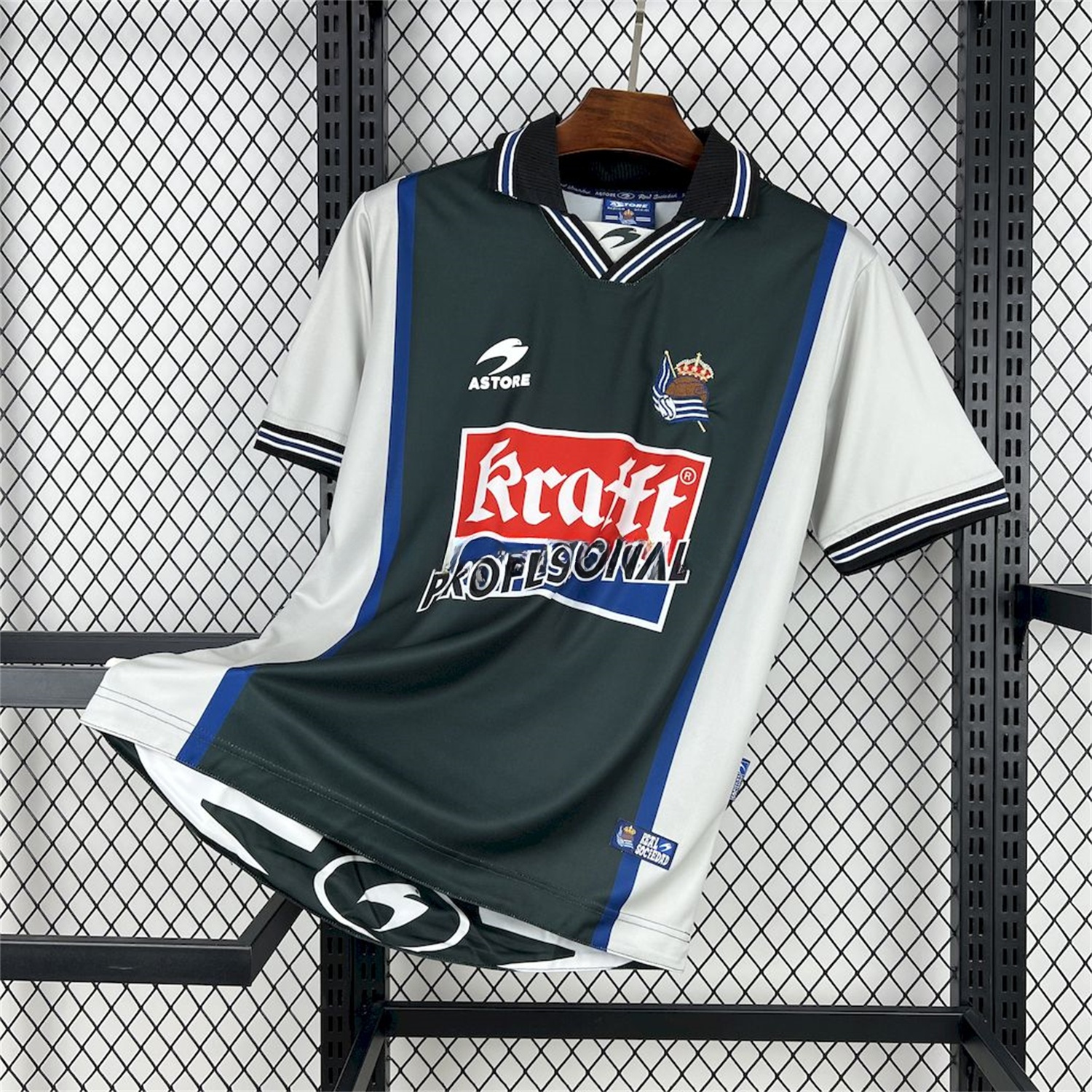 Retro Real Sociedad 2000-02 Away Jersey - ReplicasJersey