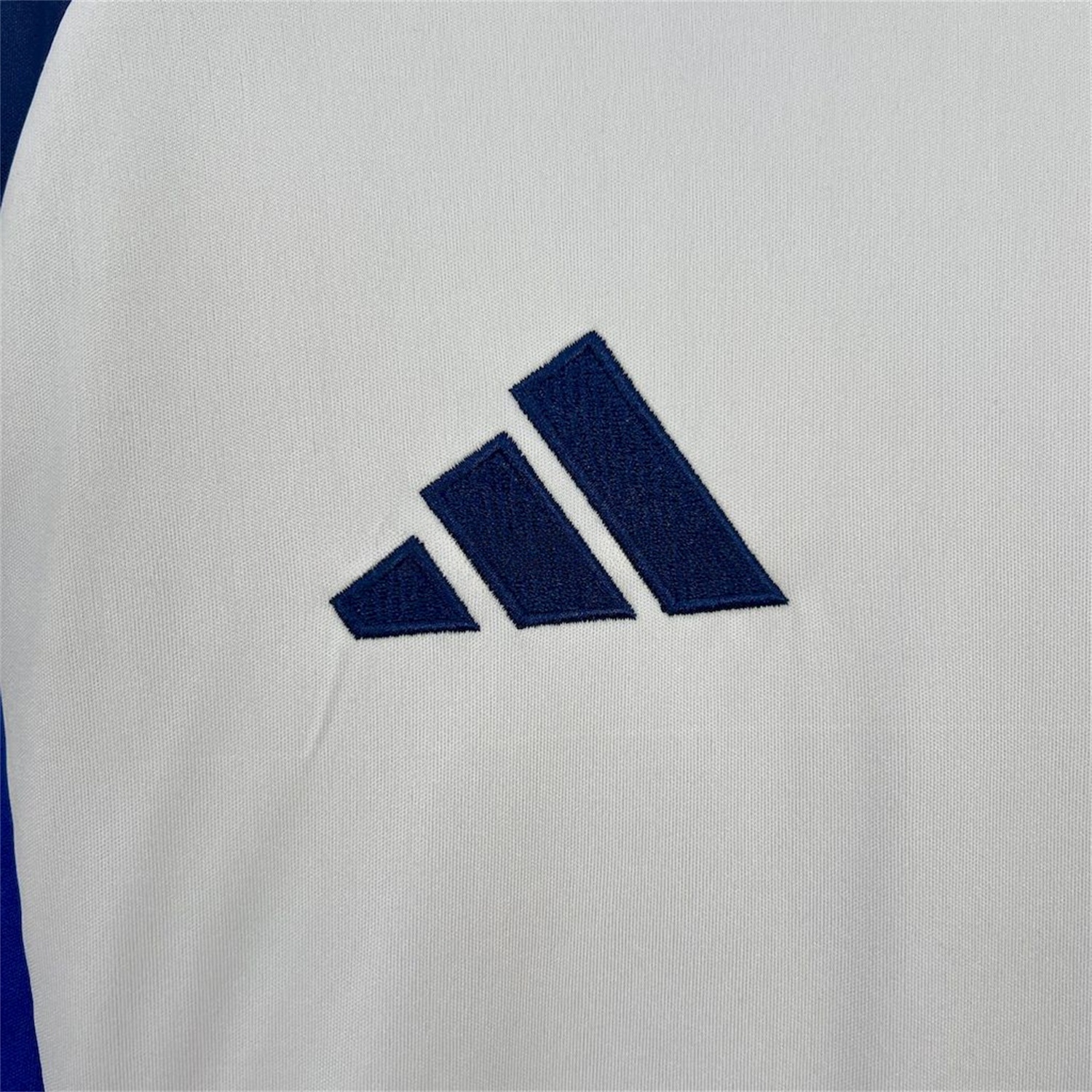 Emelec 25-26 Away Jersey - Fans Version - ReplicasJersey
