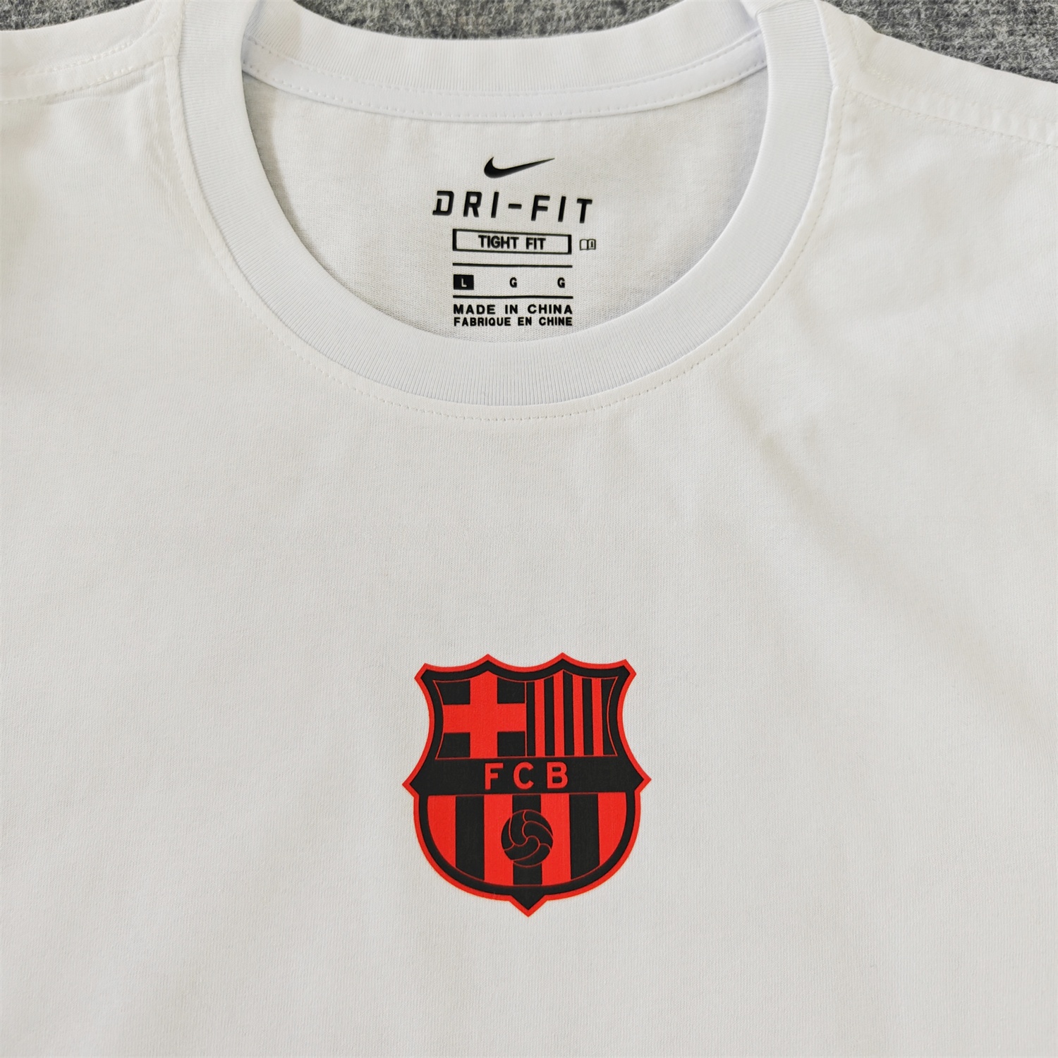 B.A.R.S.A Més Que Un Club Skateboard Aesthetics T-shirt【White】 - ReplicasJersey