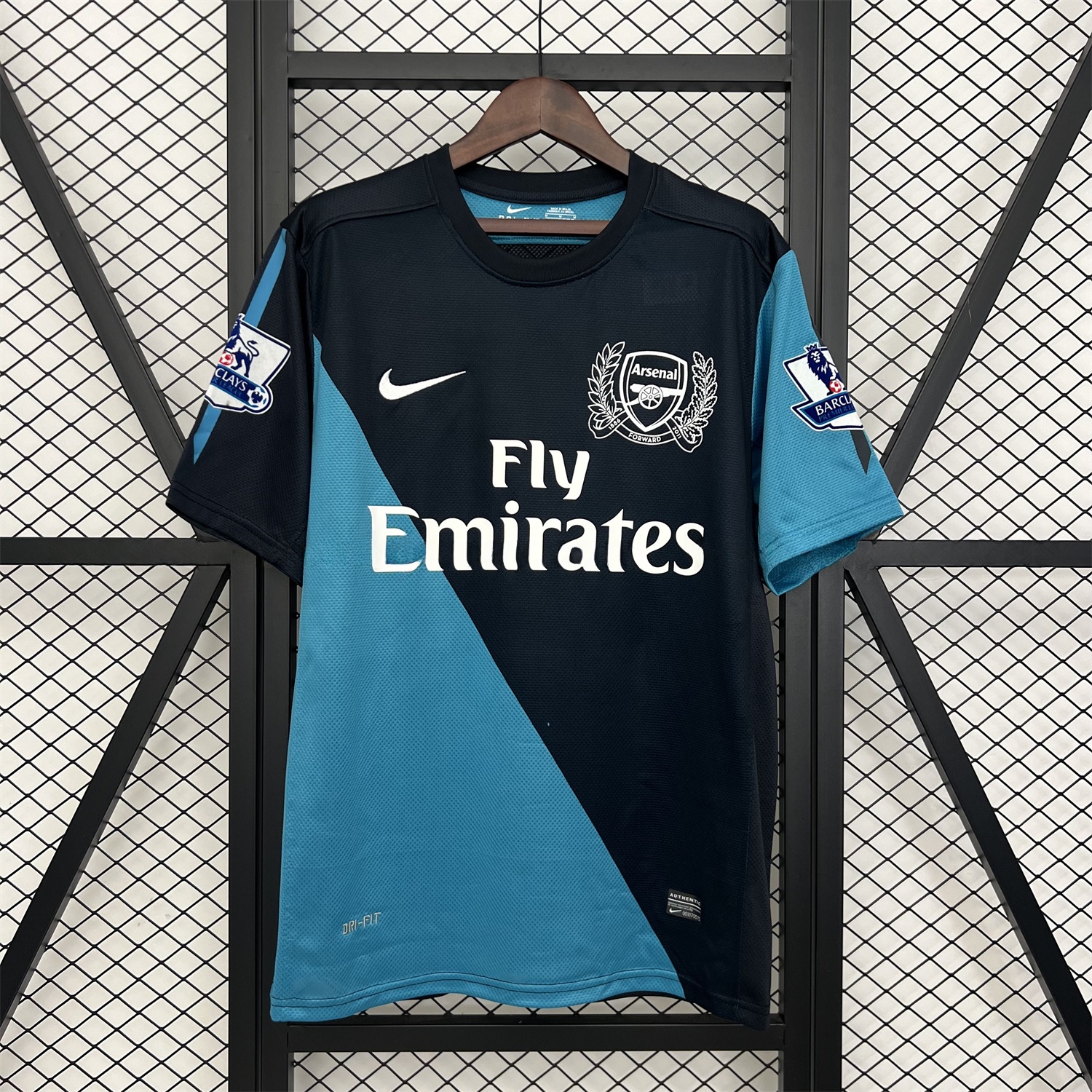 Retro Arsenal 2011-12 Away Jersey - ReplicasJersey