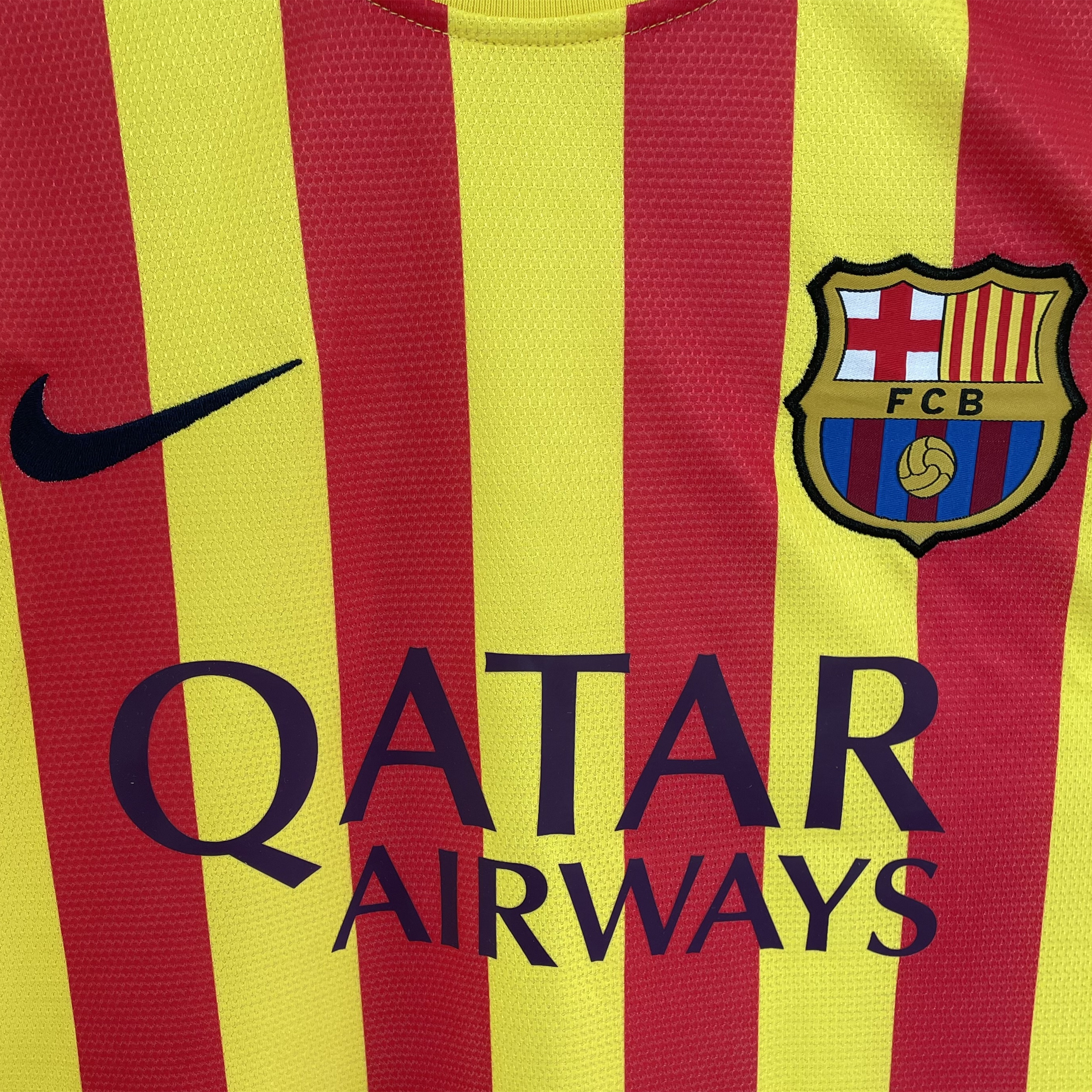 B.A.R.S.A Retro 13-14 Away Jersey - ReplicasJersey