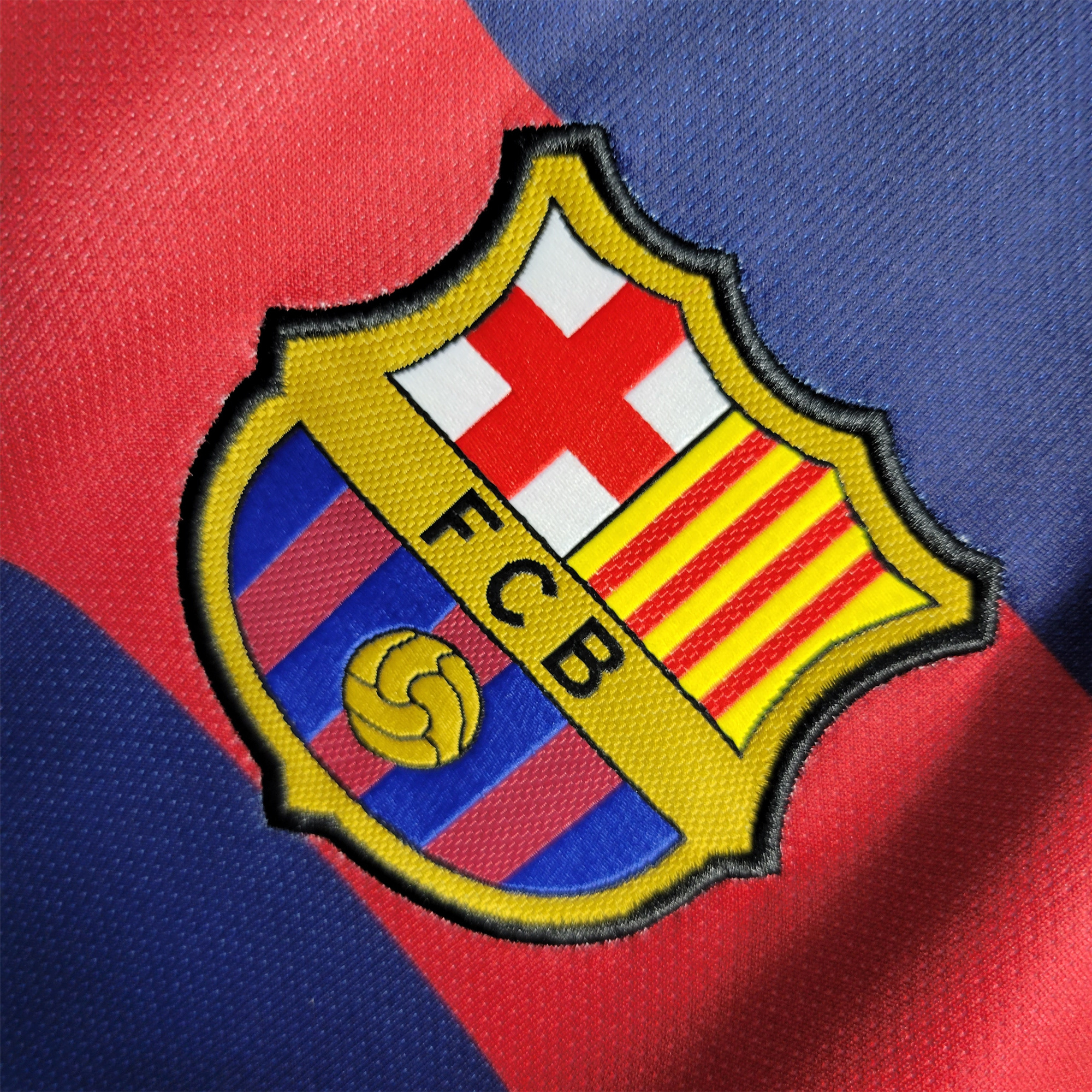 B.A.R.S.A Retro 15-16 Home Stadium Jersey - ReplicasJersey