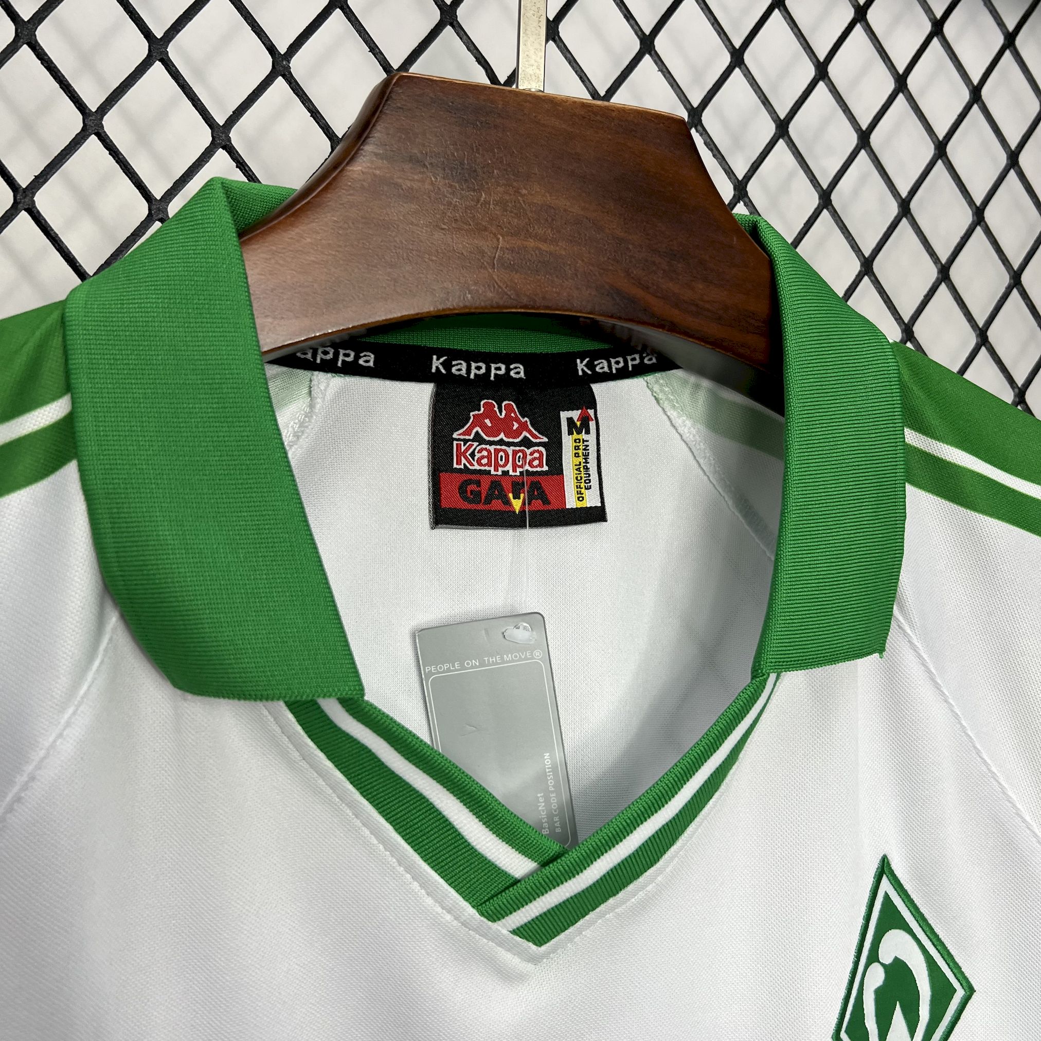 Retro Werder Bremen 2001-02 Away Jersey - ReplicasJersey