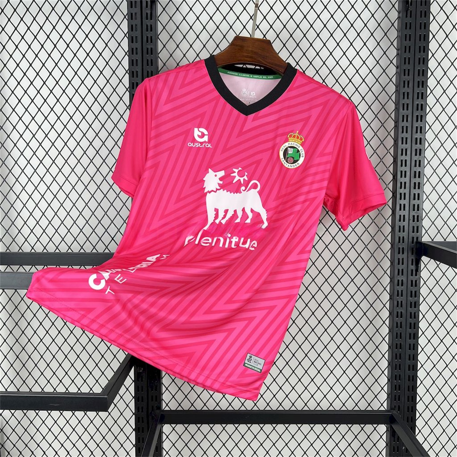 Racing de Santander 24-25 Pink Goalkeeper Jersey - Fans Version - ReplicasJersey