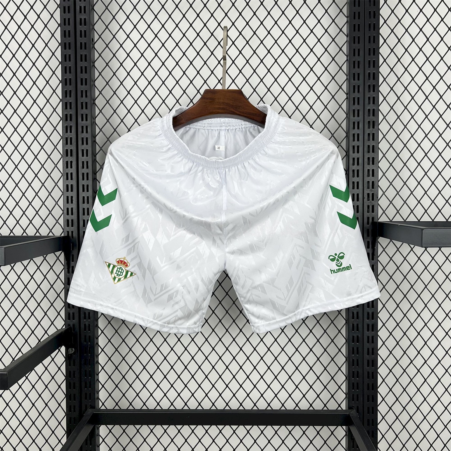 Real Betis 24-25 Home Shorts - Fans Version - ReplicasJersey