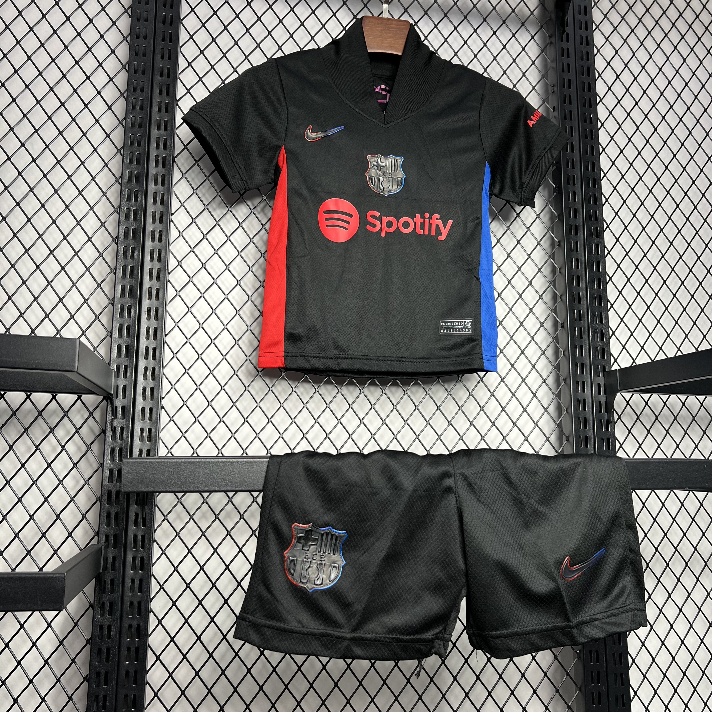B.A.R.S.A 24-25 Away Kids Kit - ReplicasJersey
