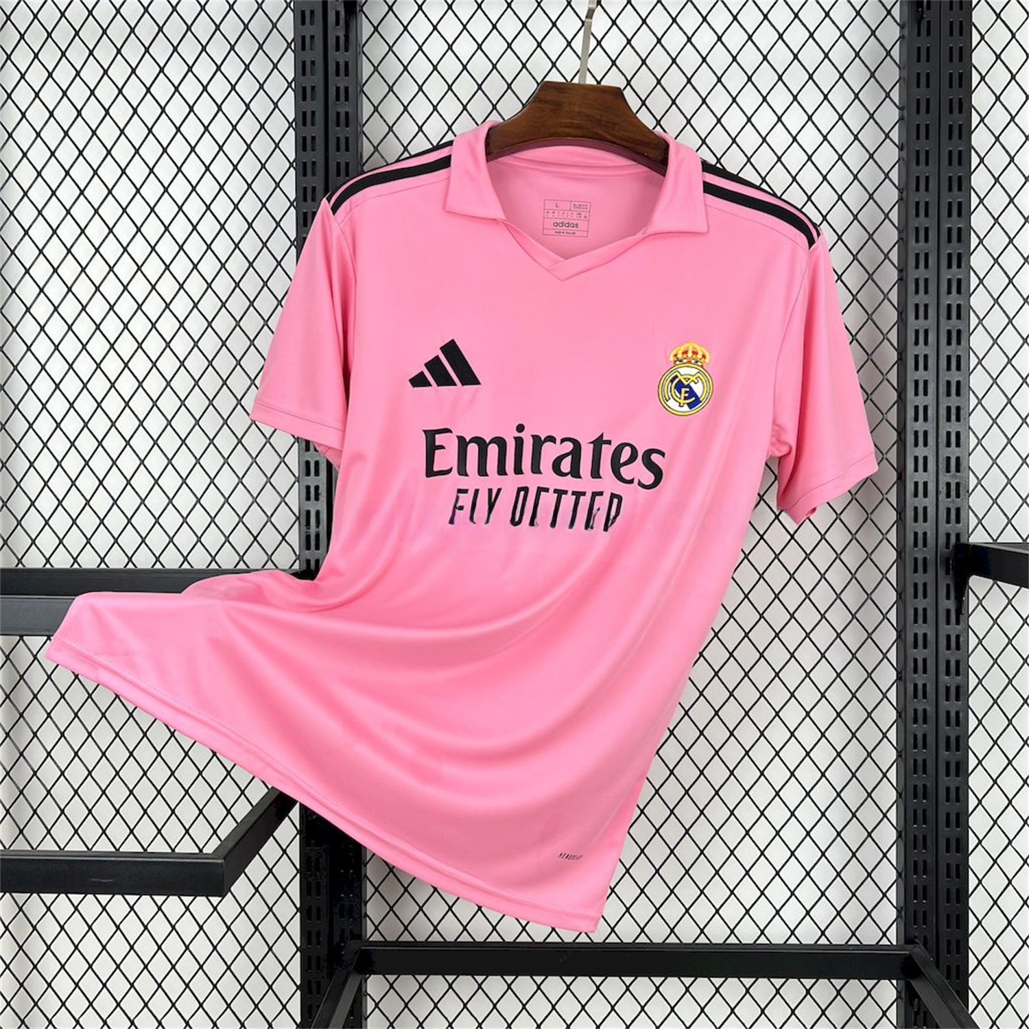 Real Madrid 2025-26 Pink Special Edition Jersey - Fans Version - ReplicasJersey
